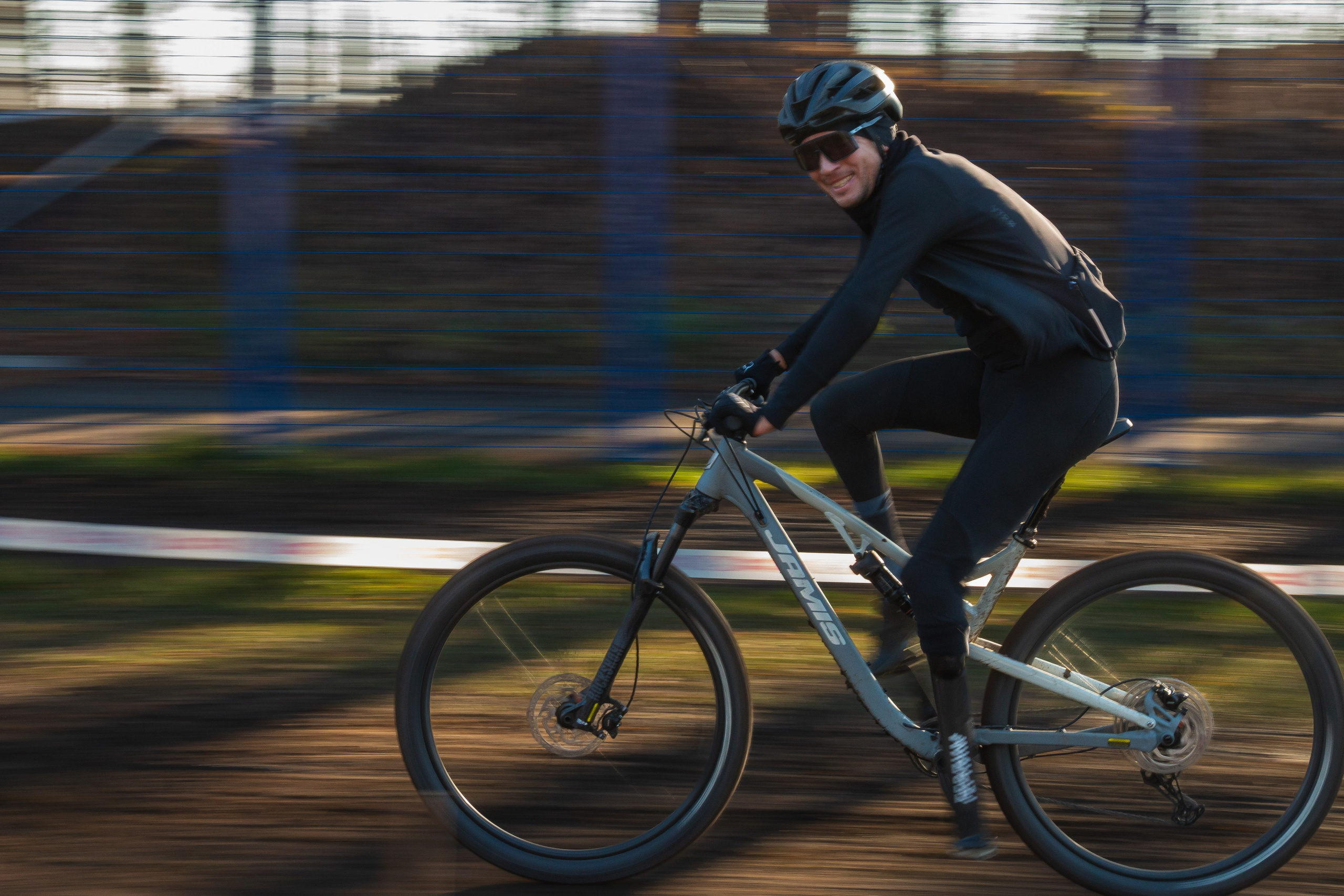 55-й Всероссийский велокросс на призы АО «ИРЗ». Олег Романов. Мастер фото по спорту