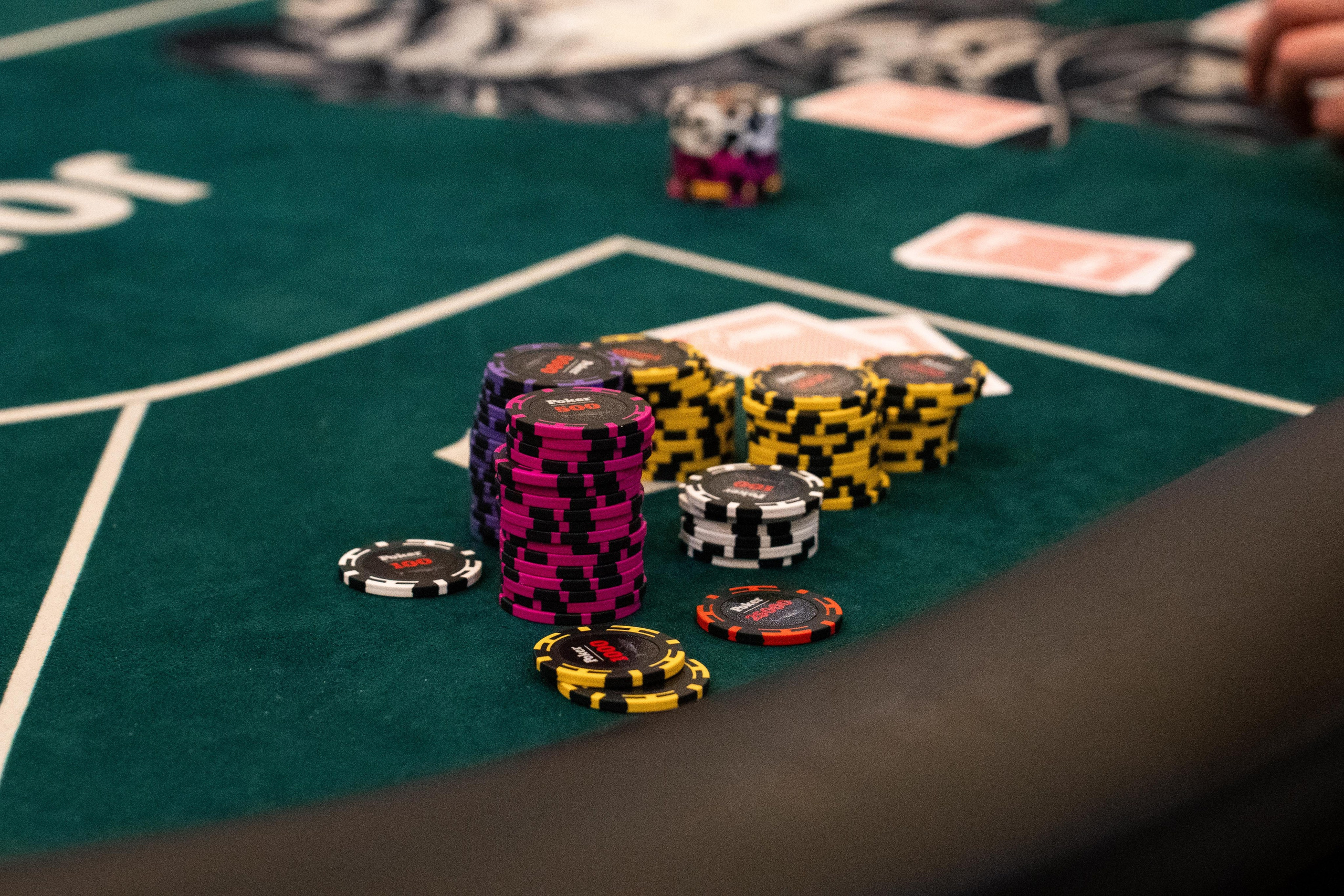 Joker Poker Club 28.02.2026. Коммерческий и художественный фотограф и видеограф в Москве Арсений Тургенев