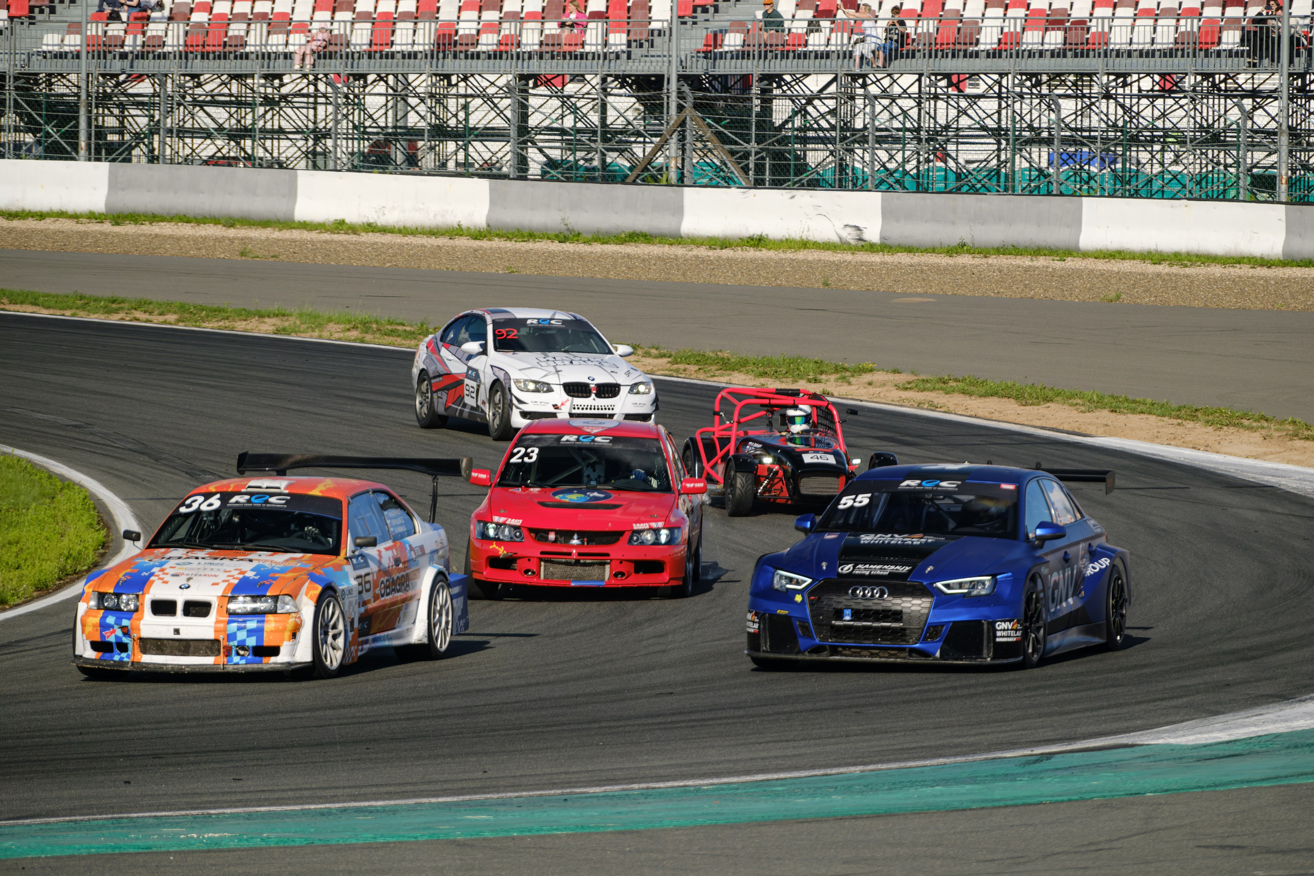 Российская серия гонок на выносливость. Авто и мотоспорт — фотограф Антон Медведев iCoguar