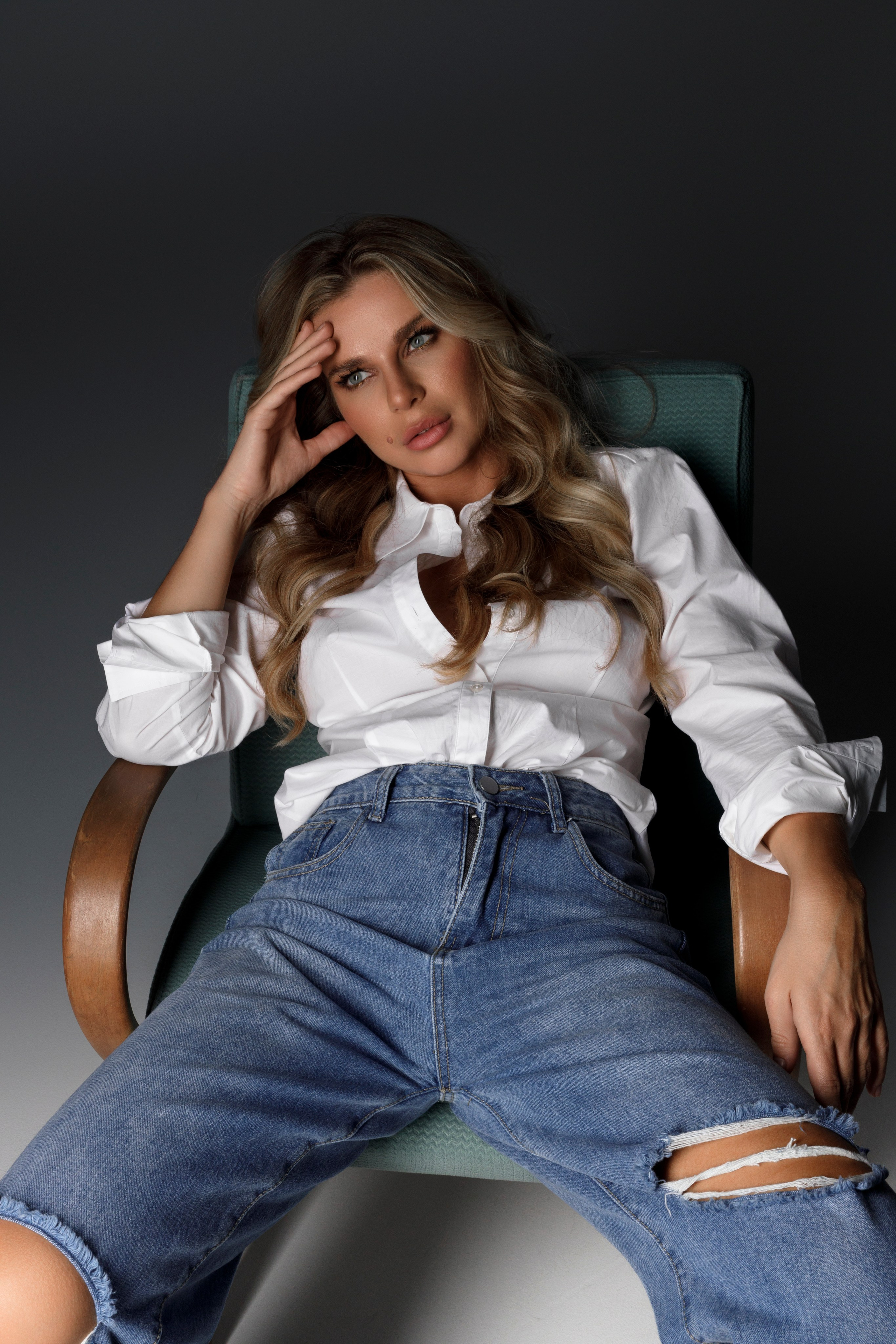 Яна. Главная