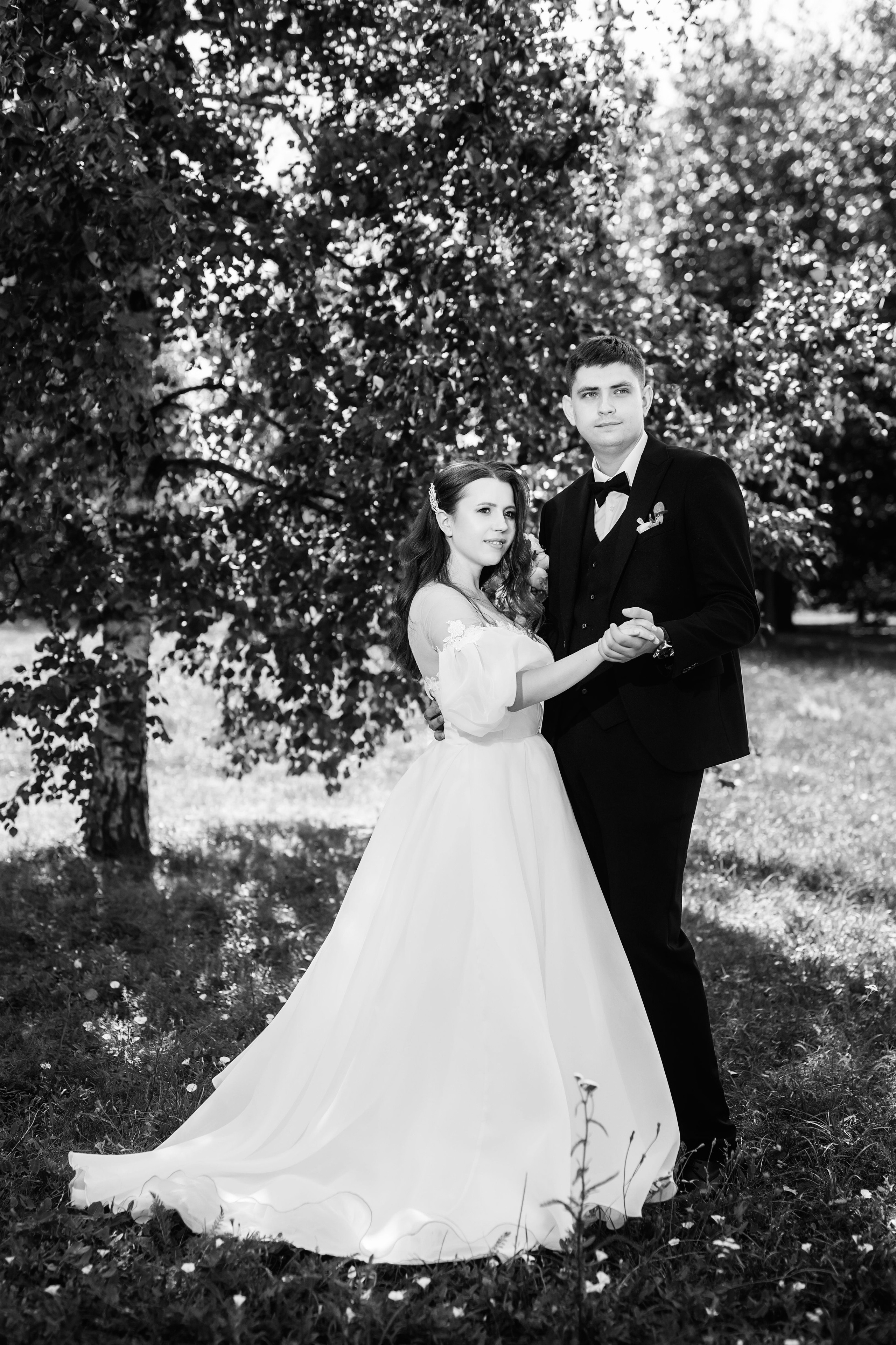 Свадебная прогулка в Царицыно. Профессиональная фото и видеосъемка. Москва