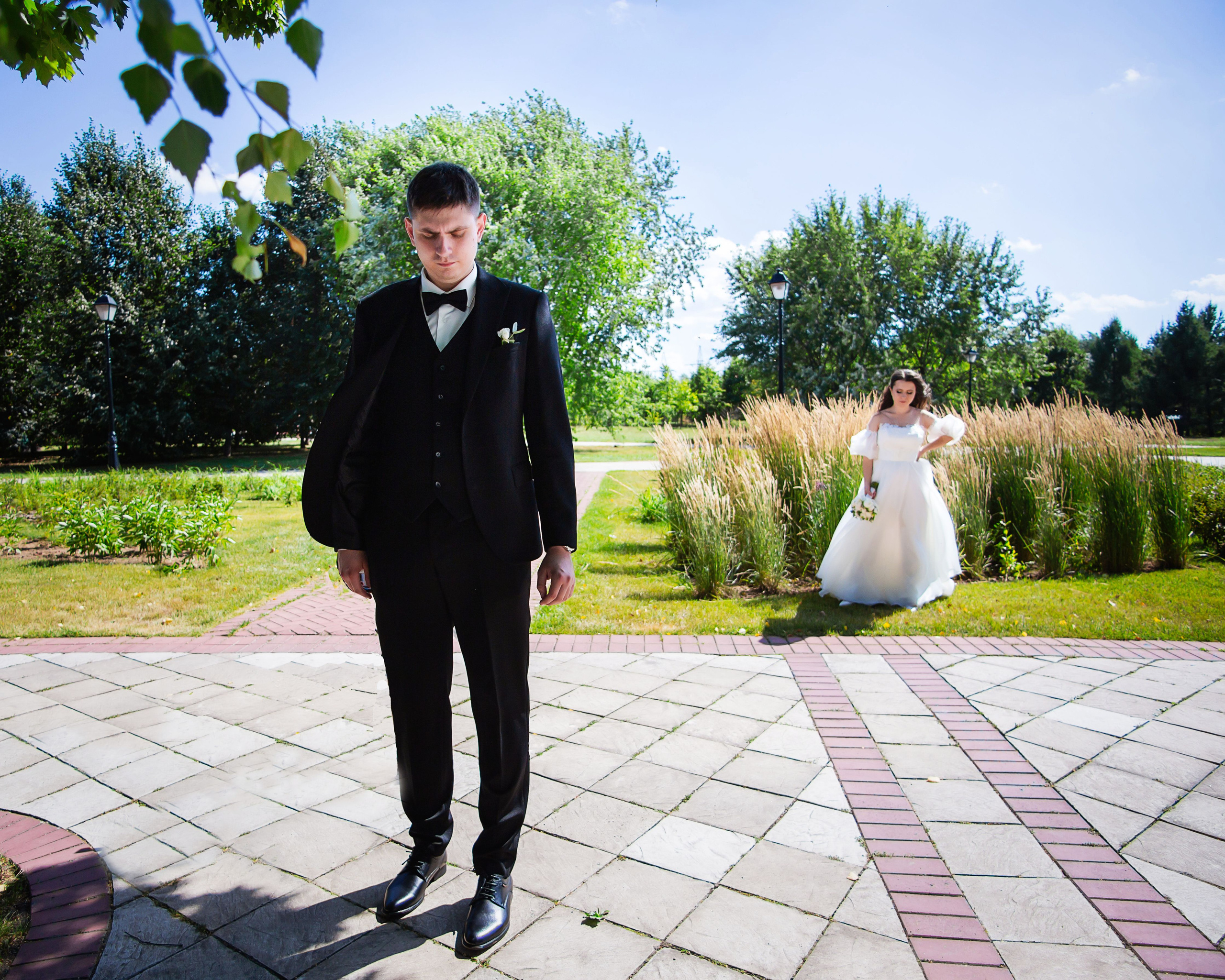 Свадебная прогулка в Царицыно. Профессиональная фото и видеосъемка. Москва