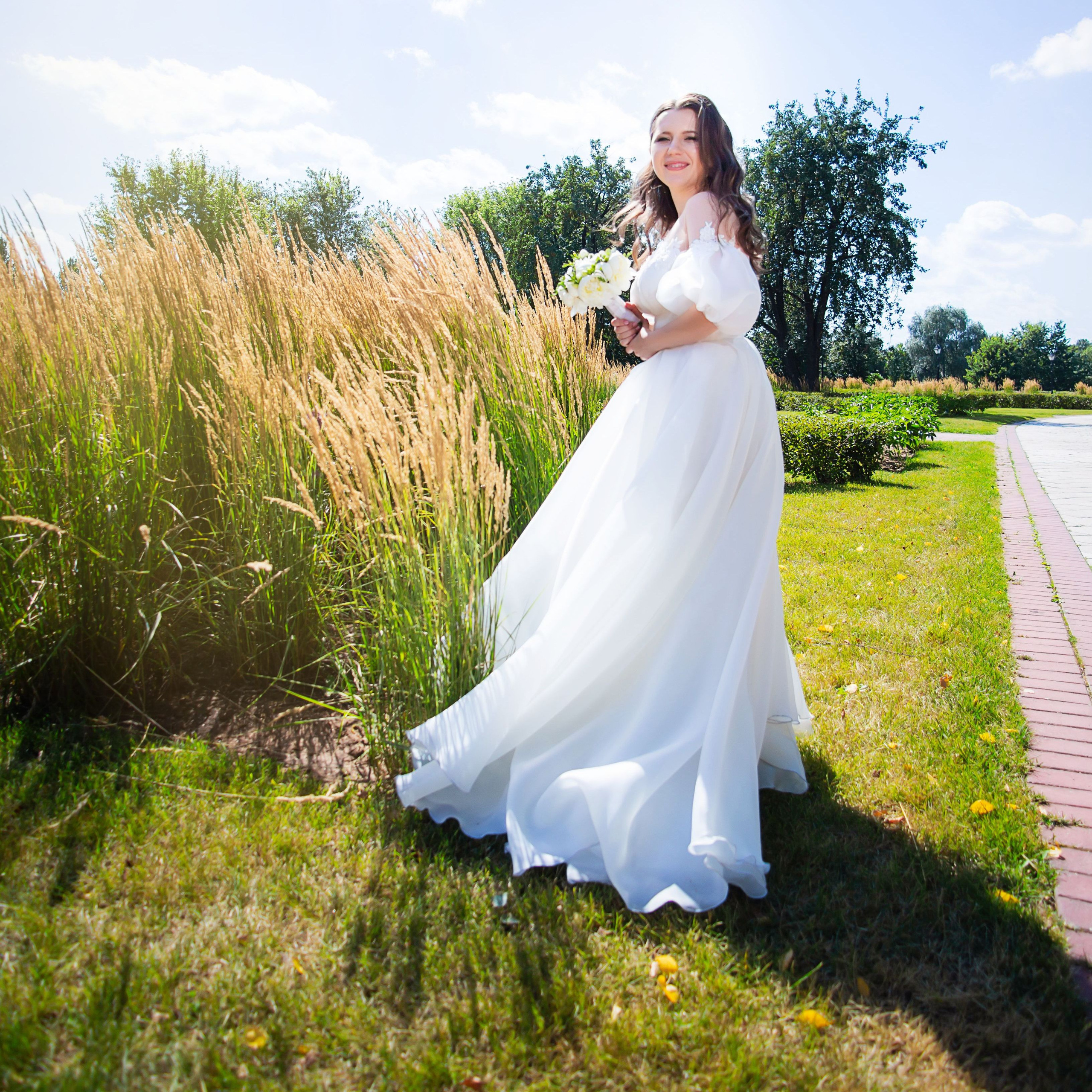 Свадебная прогулка в Царицыно. Профессиональная фото и видеосъемка. Москва