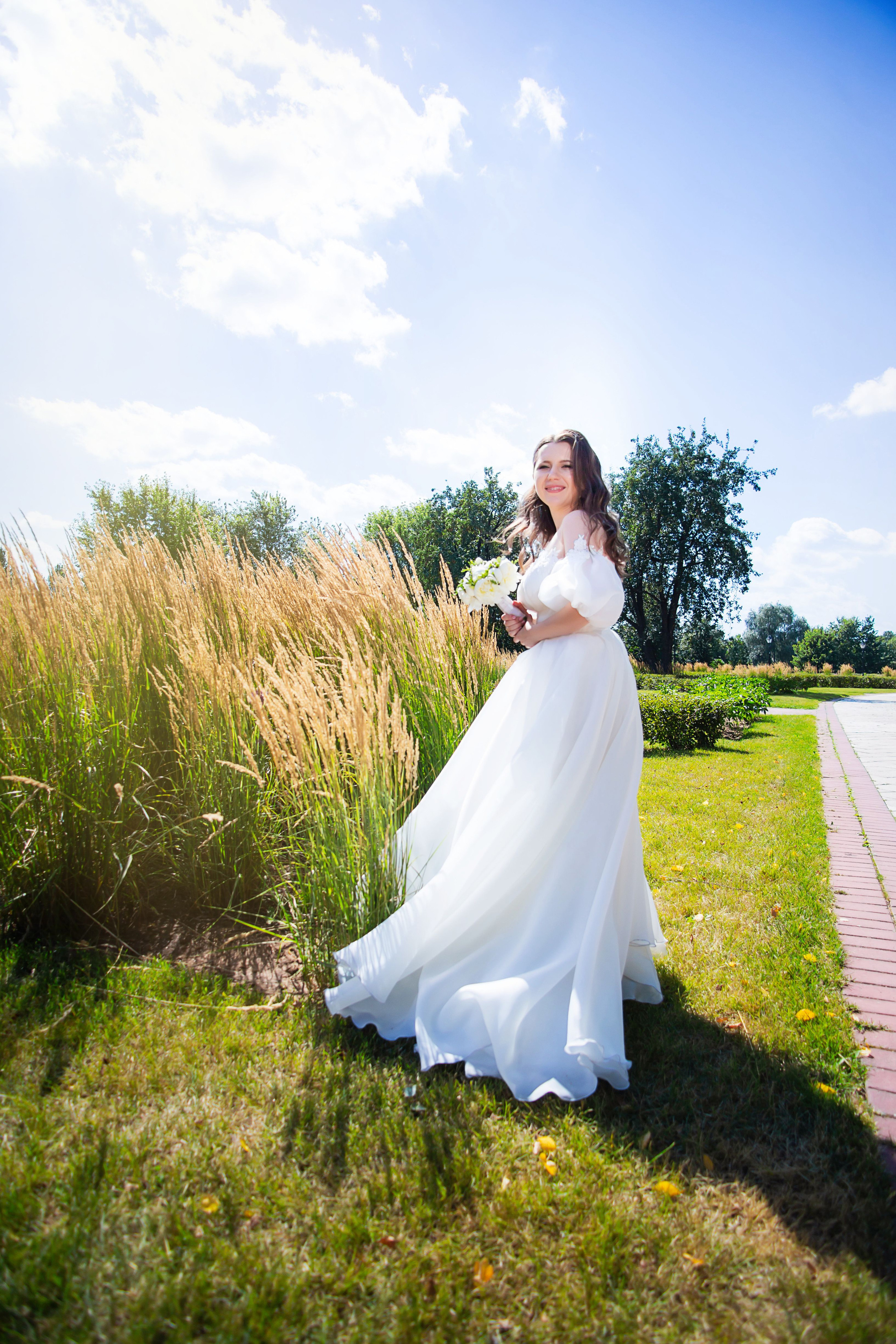 Свадебная прогулка в Царицыно. Профессиональная фото и видеосъемка. Москва