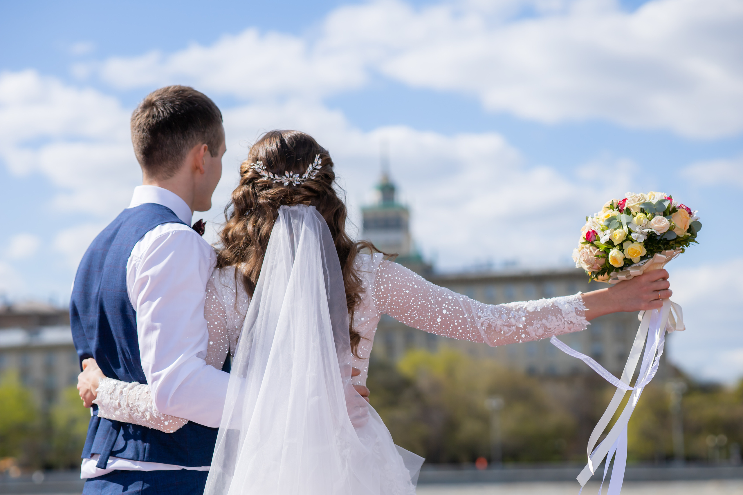 Свадебная фотосессия в парке культуры: как сделать ее незабываемой. Профессиональная фото и видеосъемка. Москва