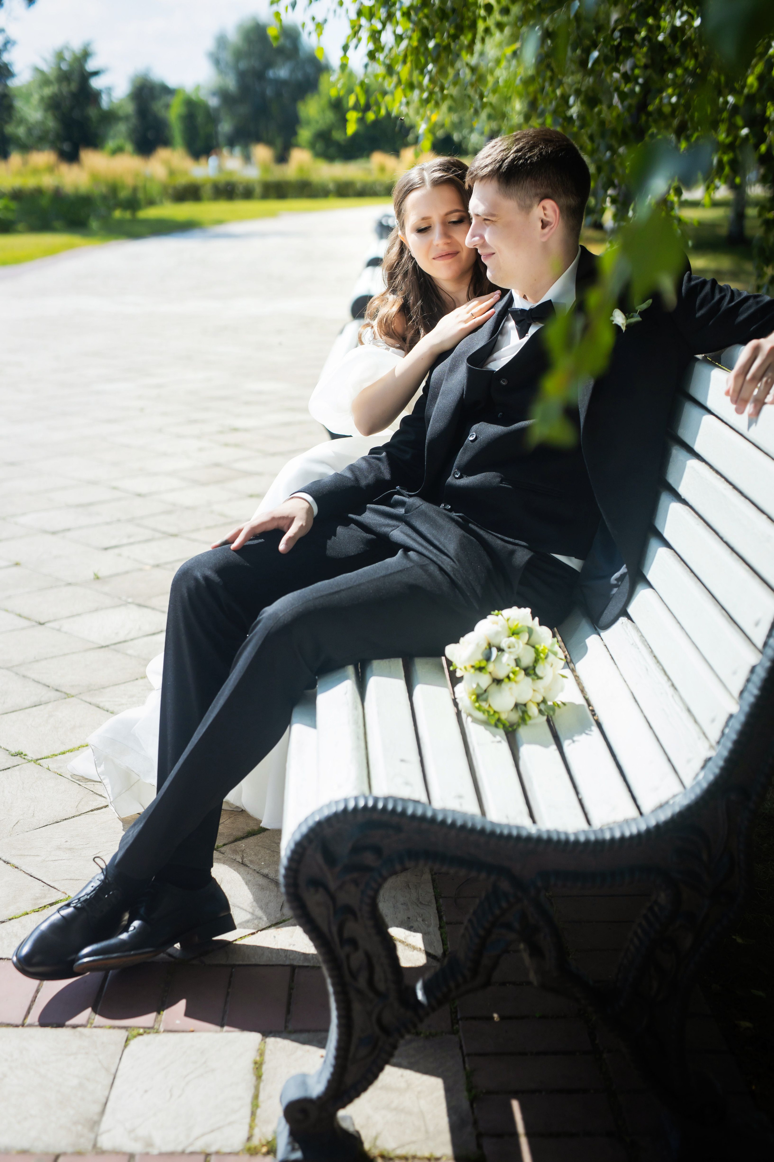 Свадебная прогулка в Царицыно. Профессиональная фото и видеосъемка. Москва