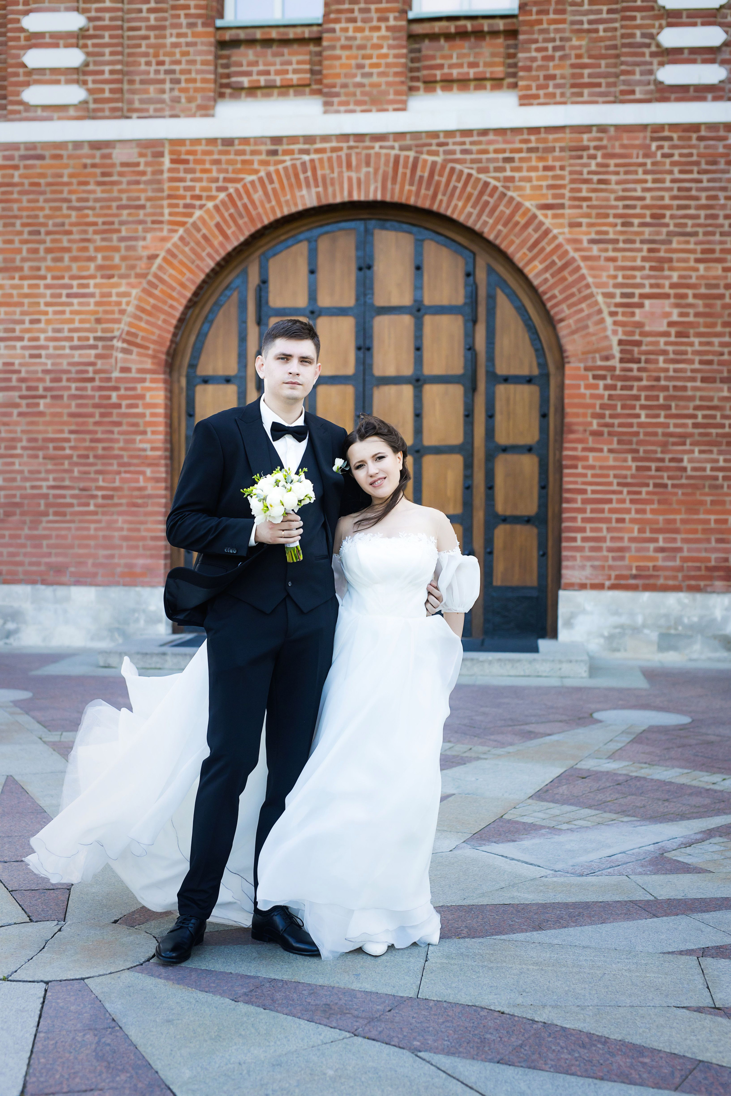 Свадебная прогулка в Царицыно. Профессиональная фото и видеосъемка. Москва