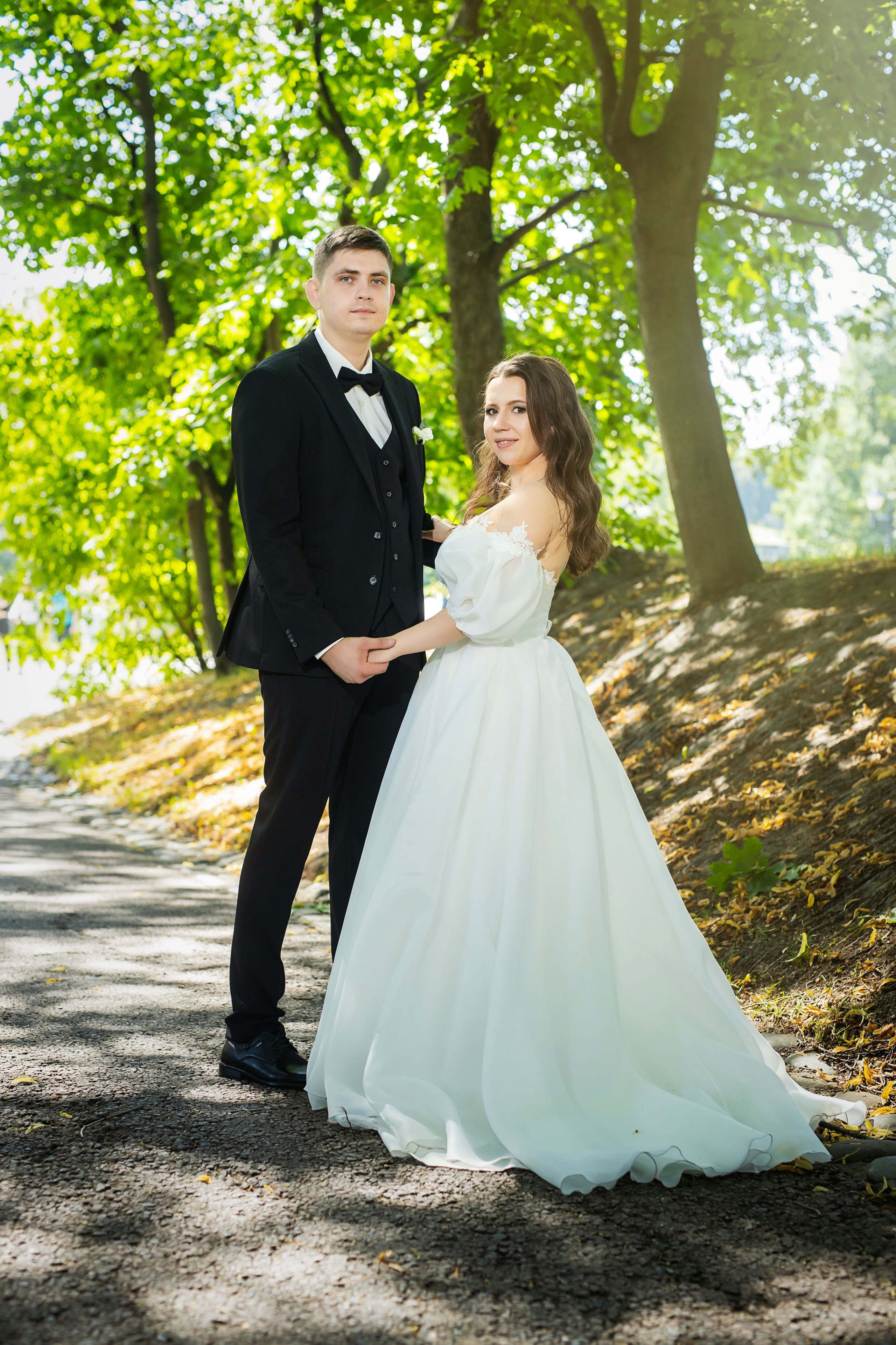 Свадебная прогулка в Царицыно. Профессиональная фото и видеосъемка. Москва