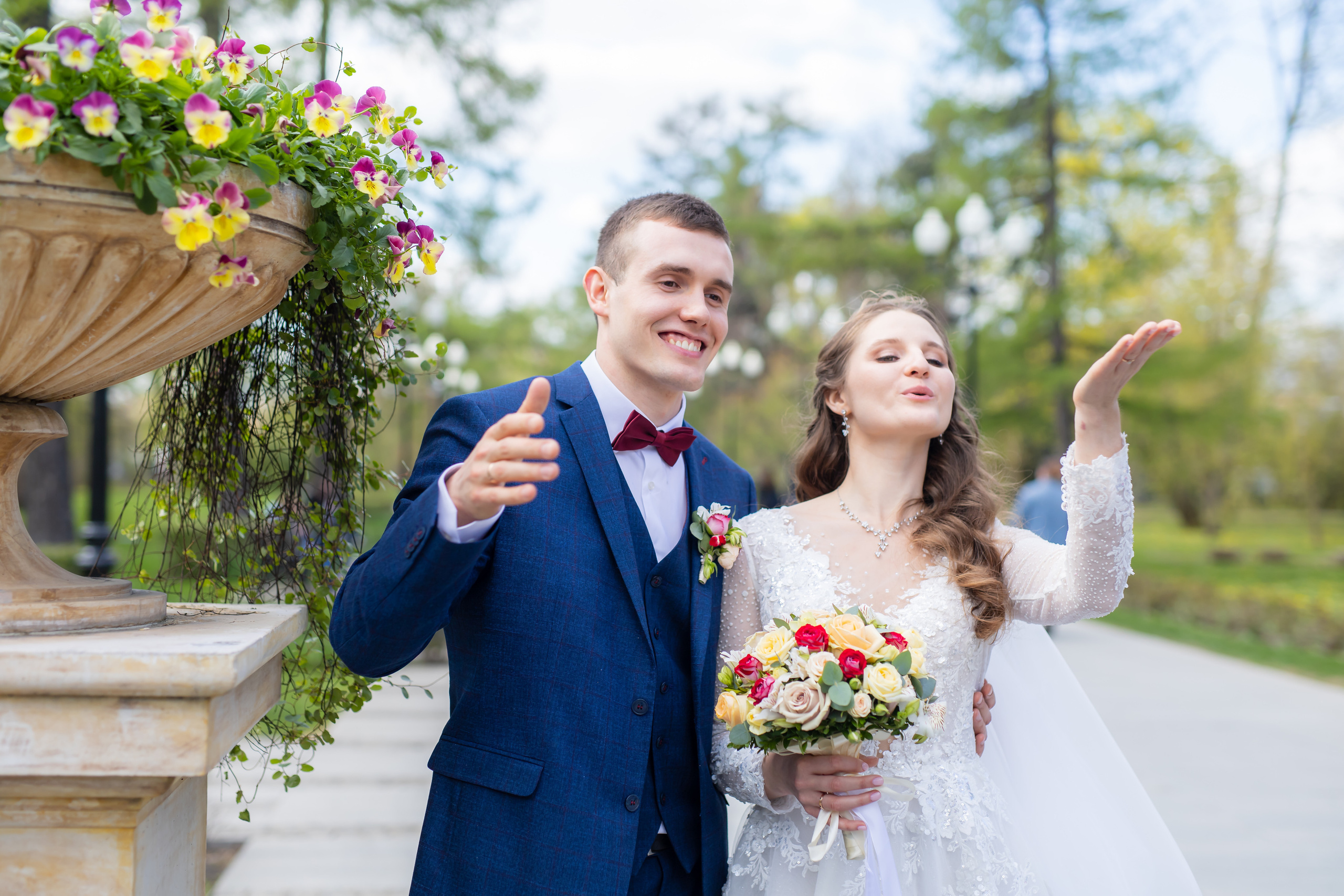 Свадебная фотосессия в парке культуры: как сделать ее незабываемой. Профессиональная фото и видеосъемка. Москва