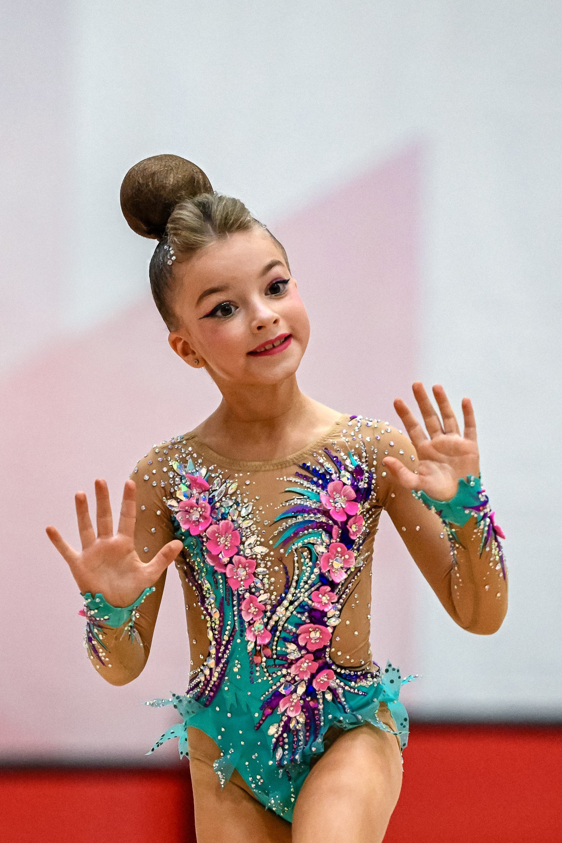 Всероссийские соревнования по художественной гимнастике «Юная Гвардия». ФОТОВИДЕОСПОРТ. Фото видео услуги на соревнованиях по художественной гимнастике. Видеотрансляция соревнований. Москва, ЦФО, ПФО