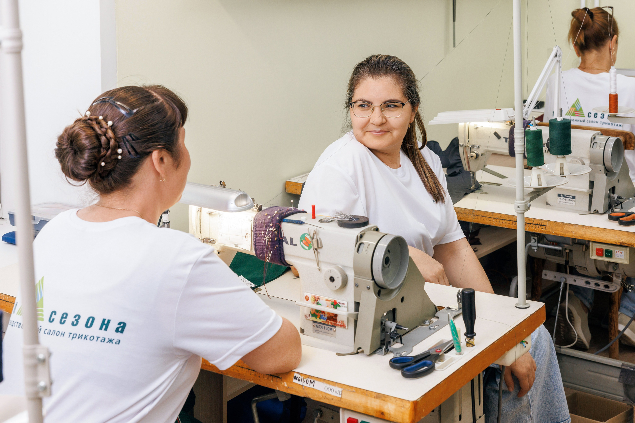 Швейное производство. Фотограф Виталий Хайлов, Екатеринбург
