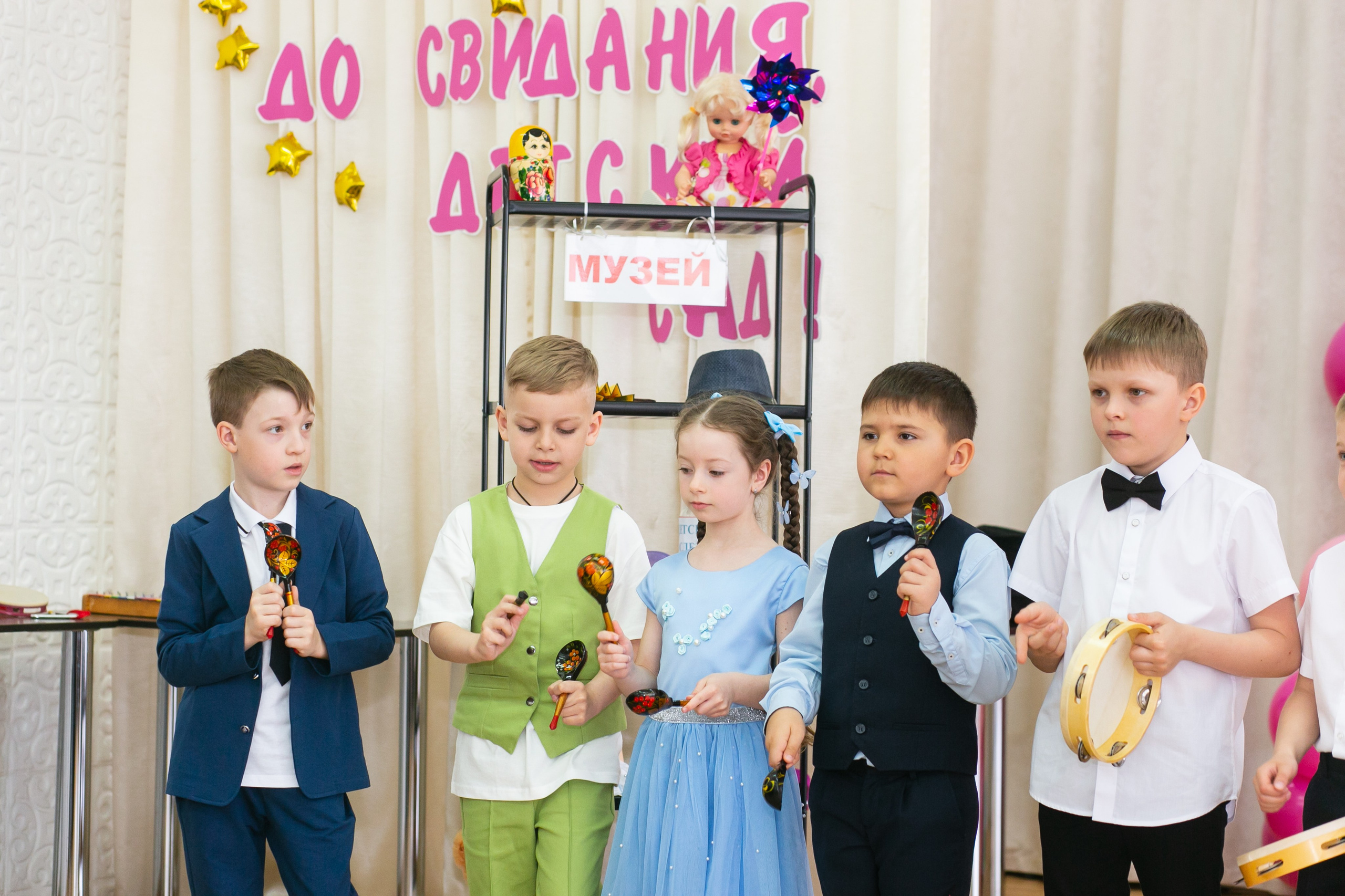 Выпускные и Утренники. Фотограф новорожденных и семейный фотограф НСО г. Бердск Марина Львова