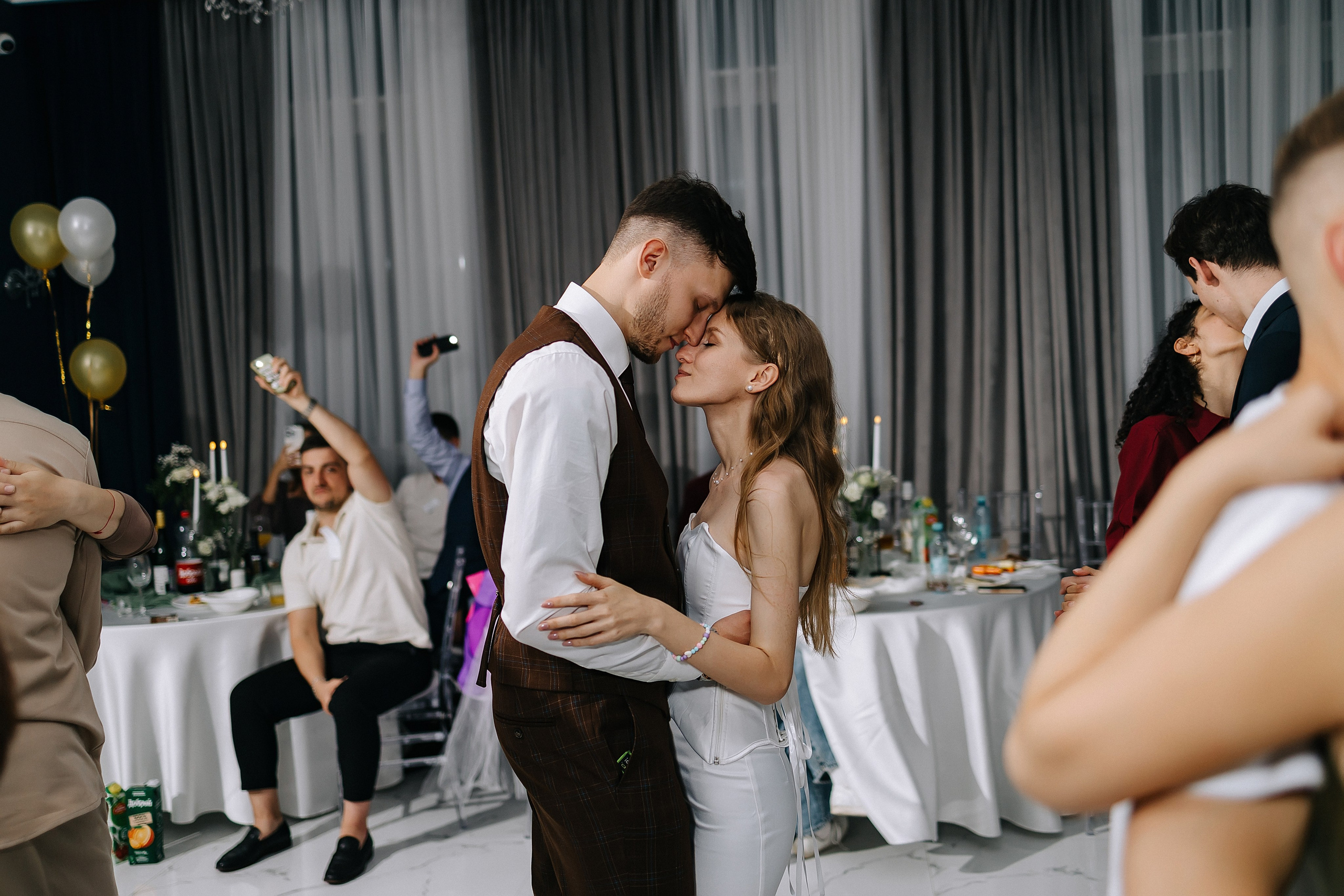 Мгновения. Александр Антонов. Профессиональный свадебный, репортажный фотограф в Москве, Подольске. Фото+Видео на любой праздник