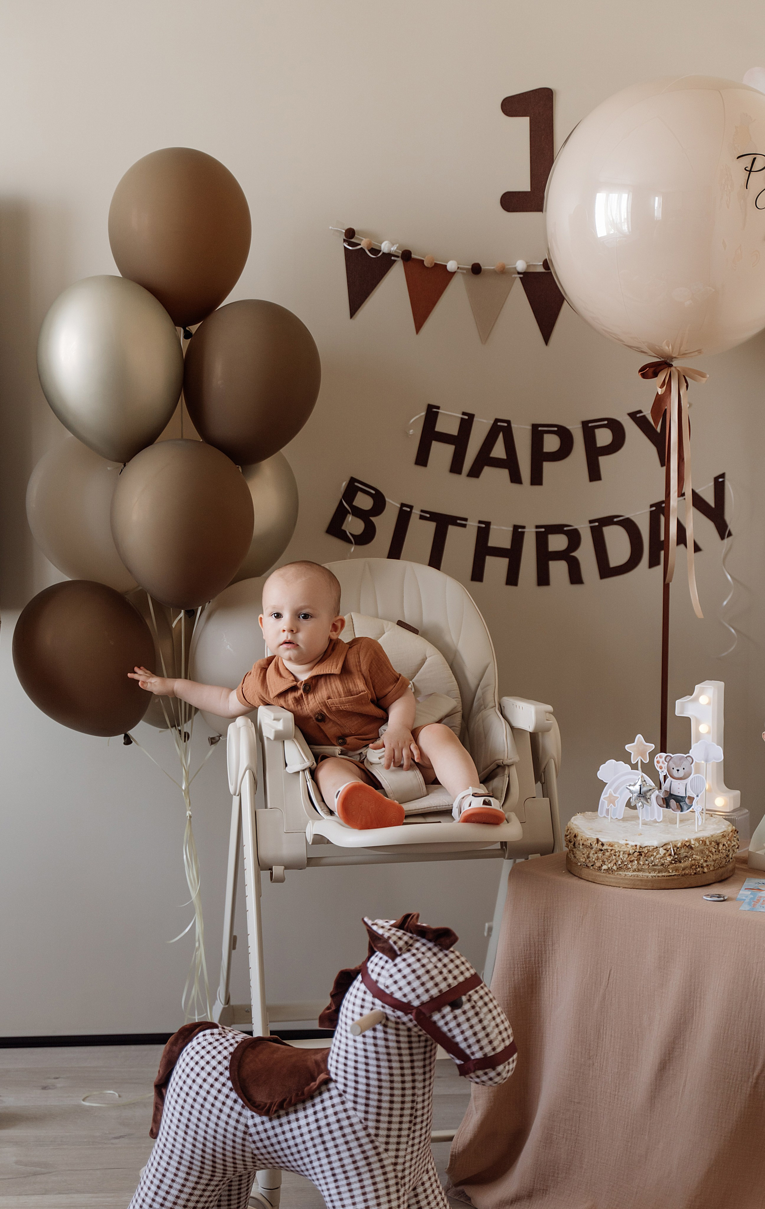 1 годик Русланчику (снимли дома). Свадебный фотограф