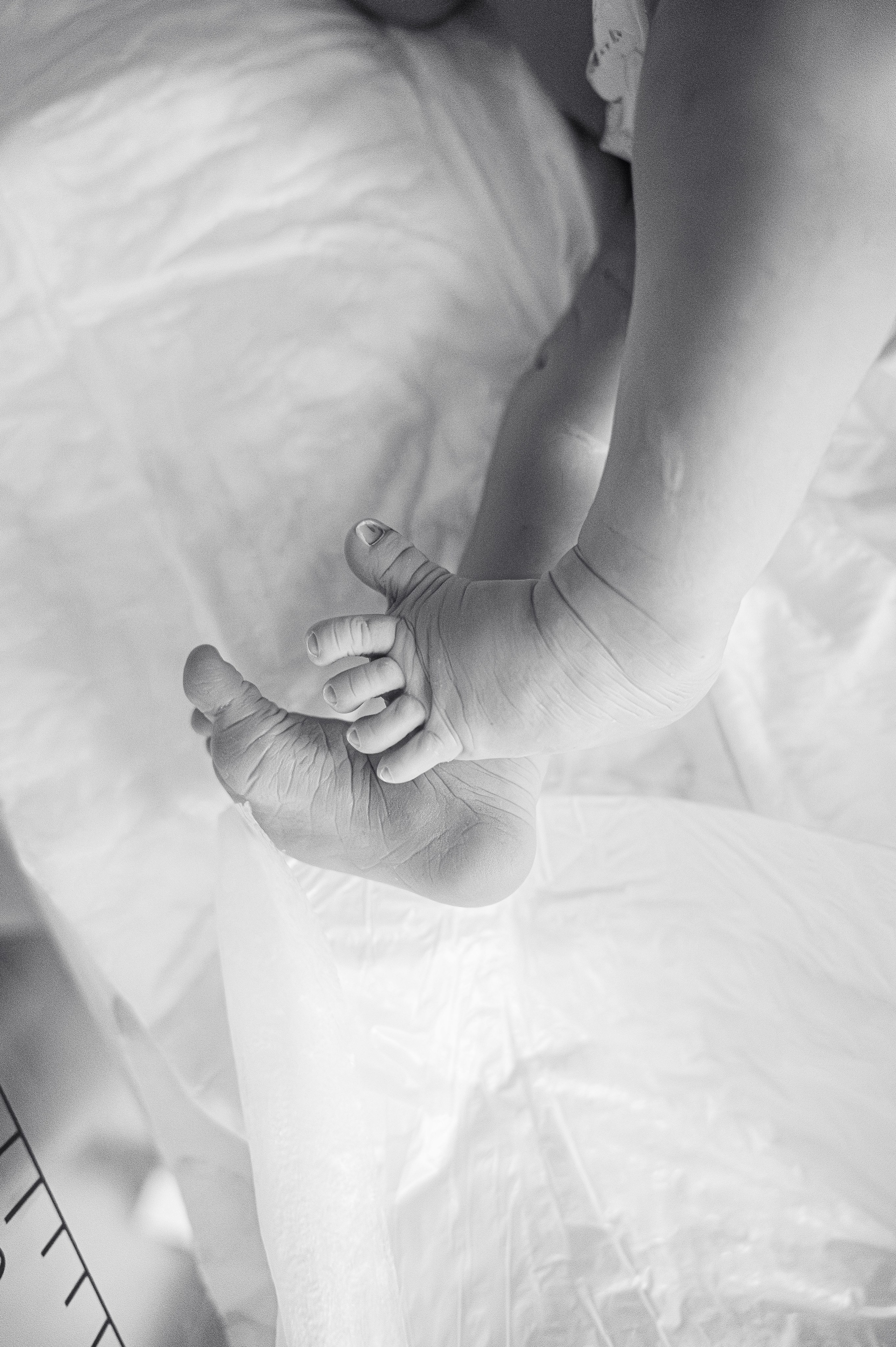 Кира родилась. Фотограф на роды СПБ Юлия Герасимова