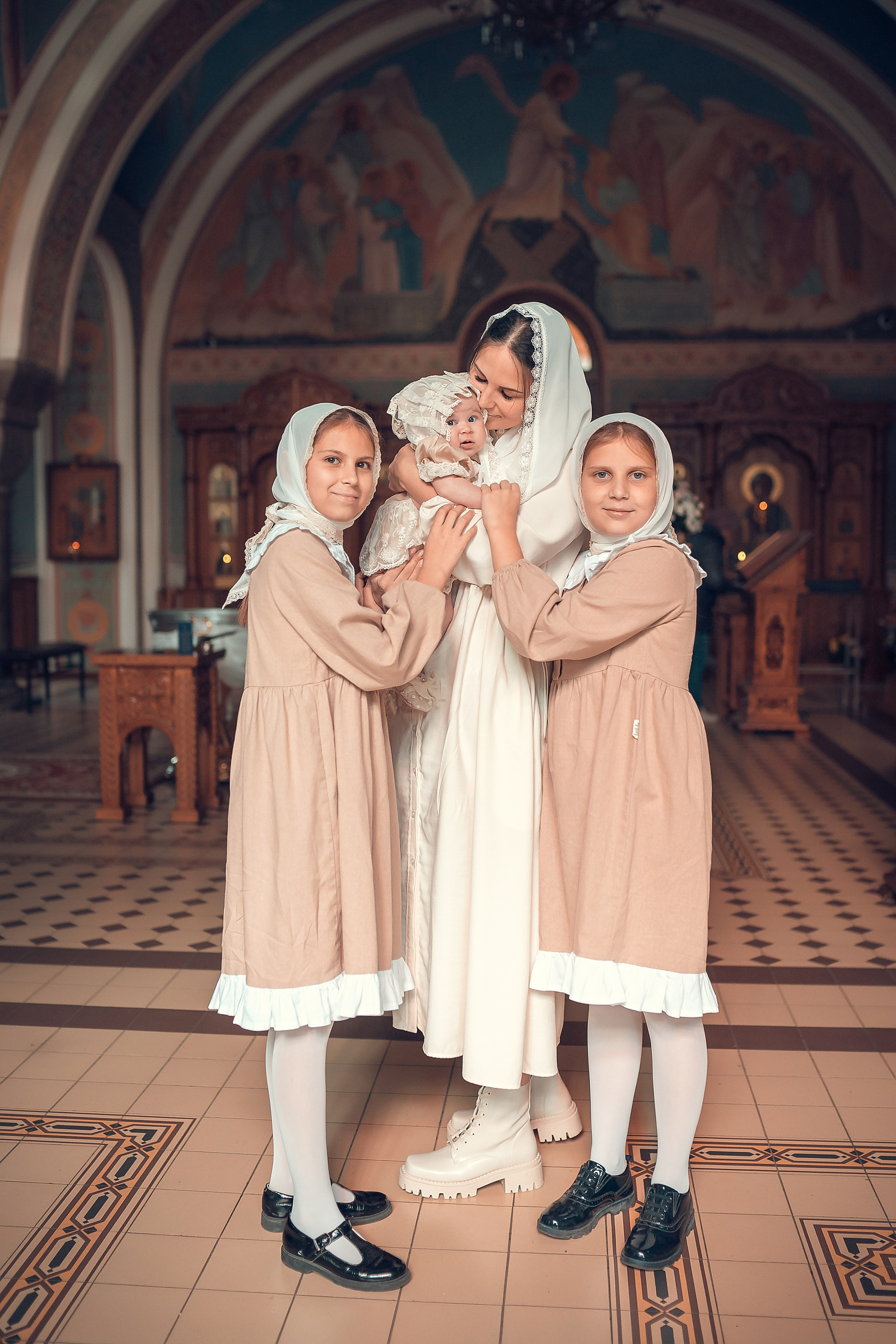 Таинство Крещения Красноярск. Фотограф на Крещение и Венчание в Красноярске Рамазанова Юлия