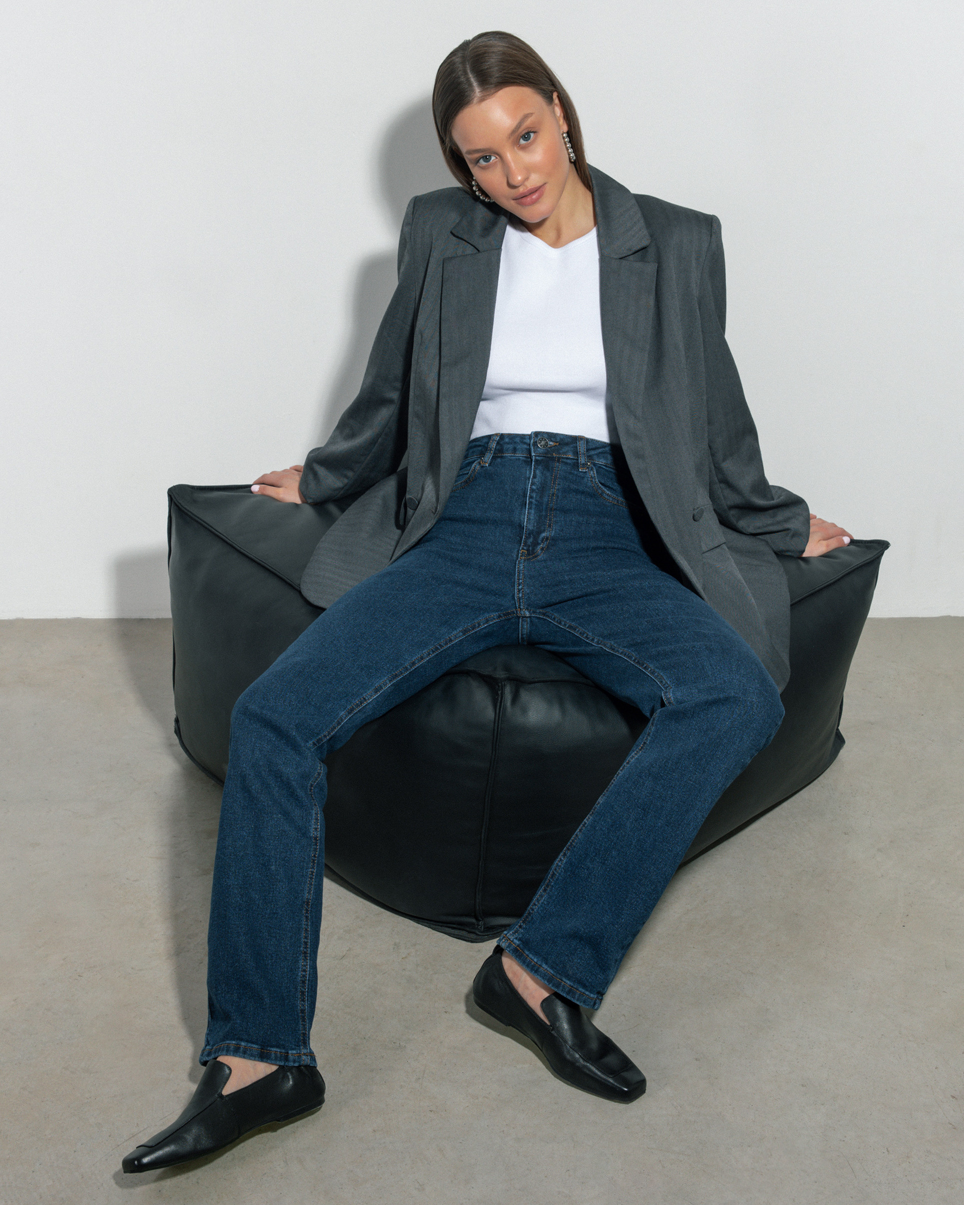 Каталог для бренда одежды. Фотограф в Санкт-Петербурге и Москве