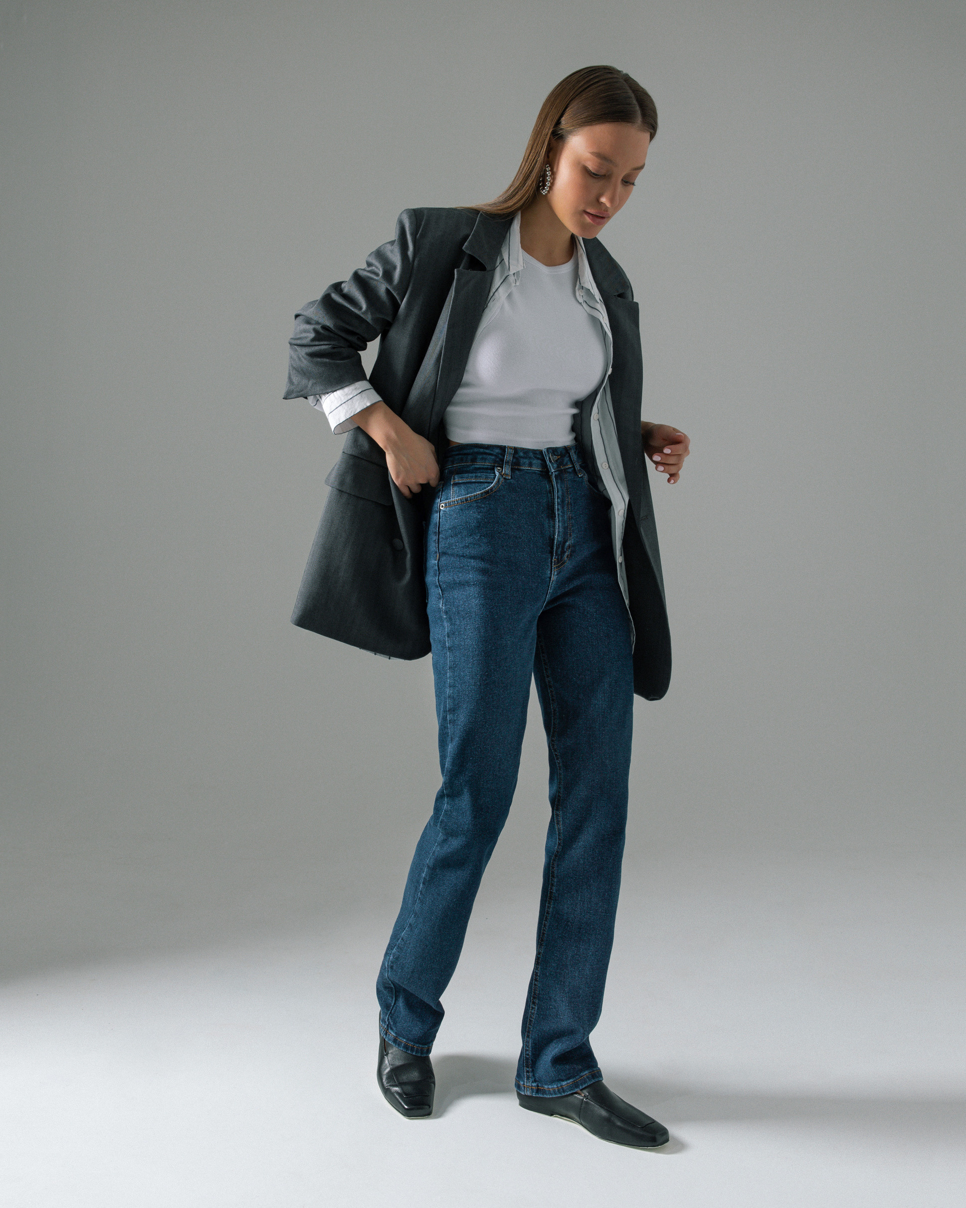 Каталог для бренда одежды. Фотограф в Санкт-Петербурге и Москве