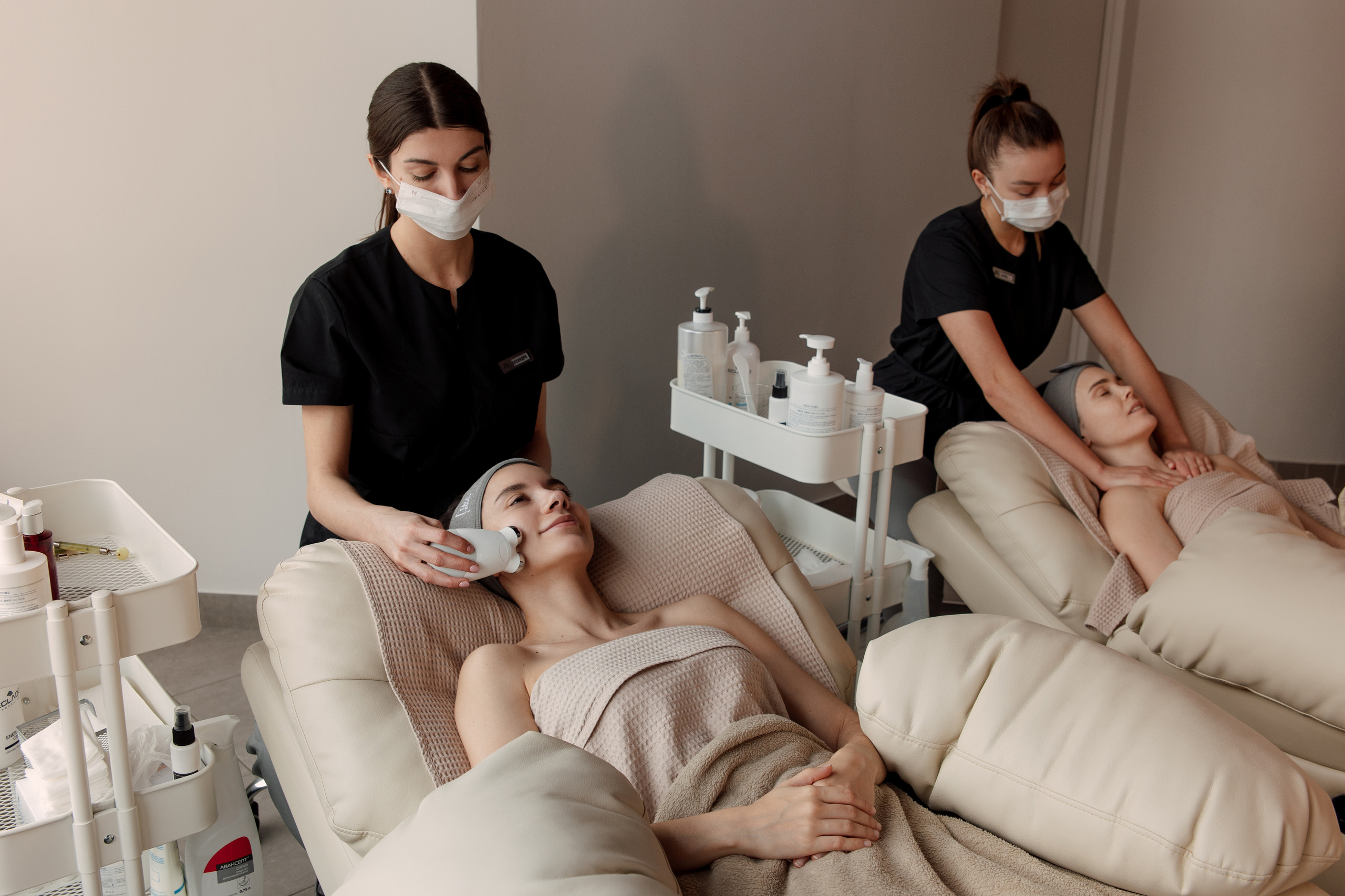 Контент съемка для студии массажа Face.room. Фотограф в Санкт-Петербурге и Москве