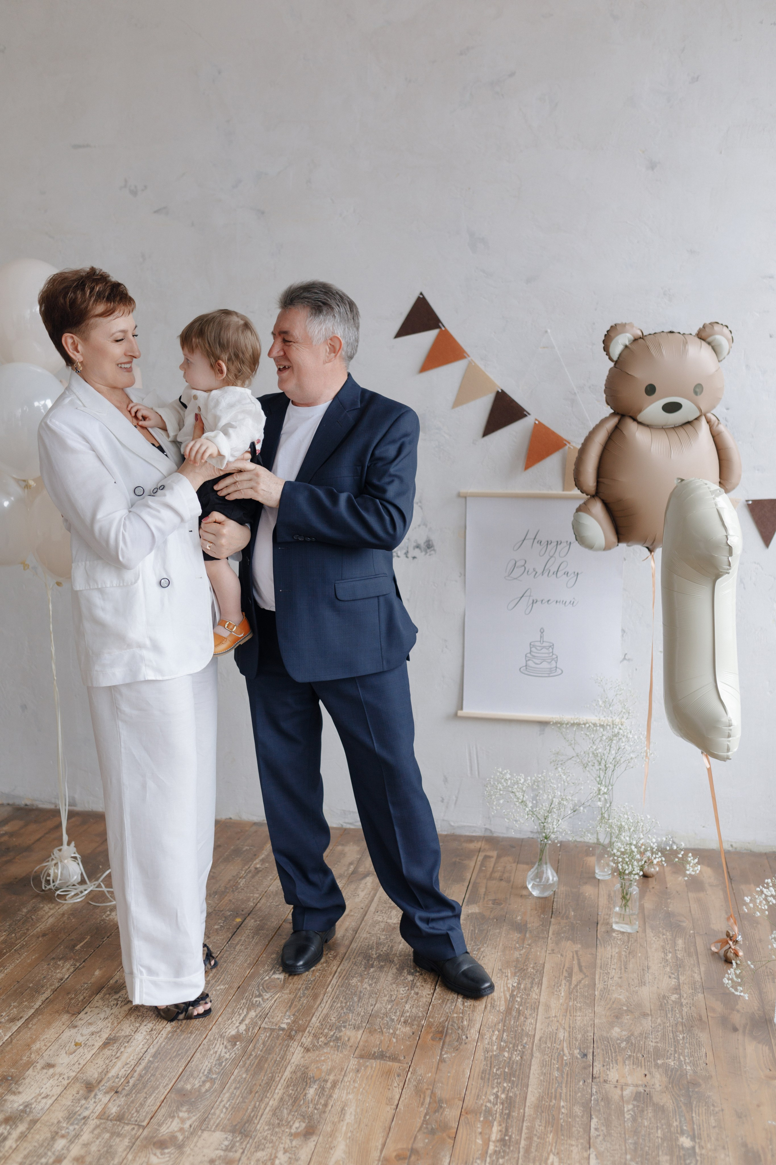 Арсению Годик. Главная