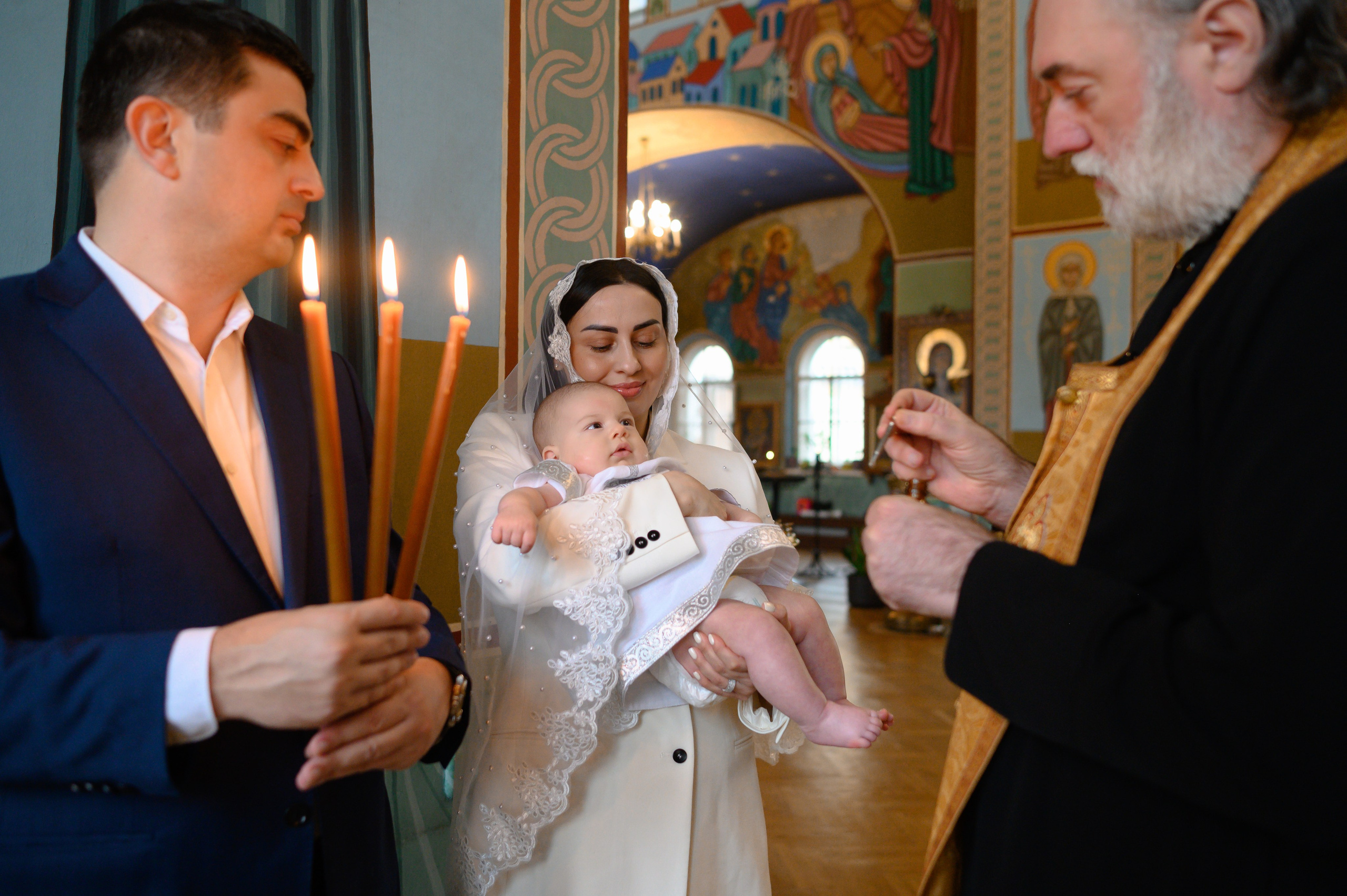 Крещение в Грузинском храме (СПб). Семейный и свадебный фотограф в Санкт-Петербурге Серафима Смирнова