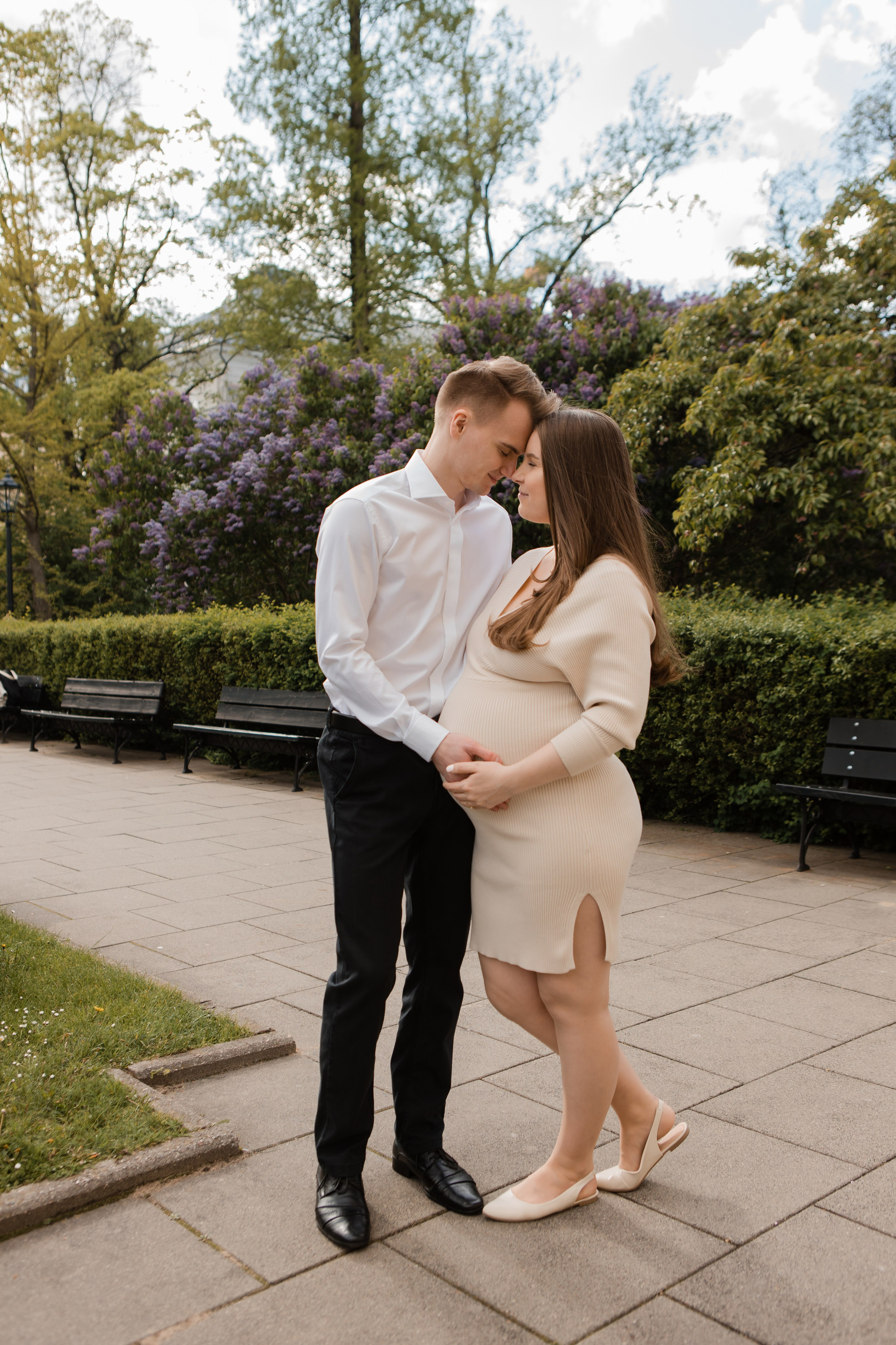 Семейная фотосессия Андрея и Марии. Видеосъемка и фотосъемка свадеб. Фотограф и оператор на свадьбу. Видеосъемка подкастов, собственная видео-фотостудии. Предметная фотосъемка