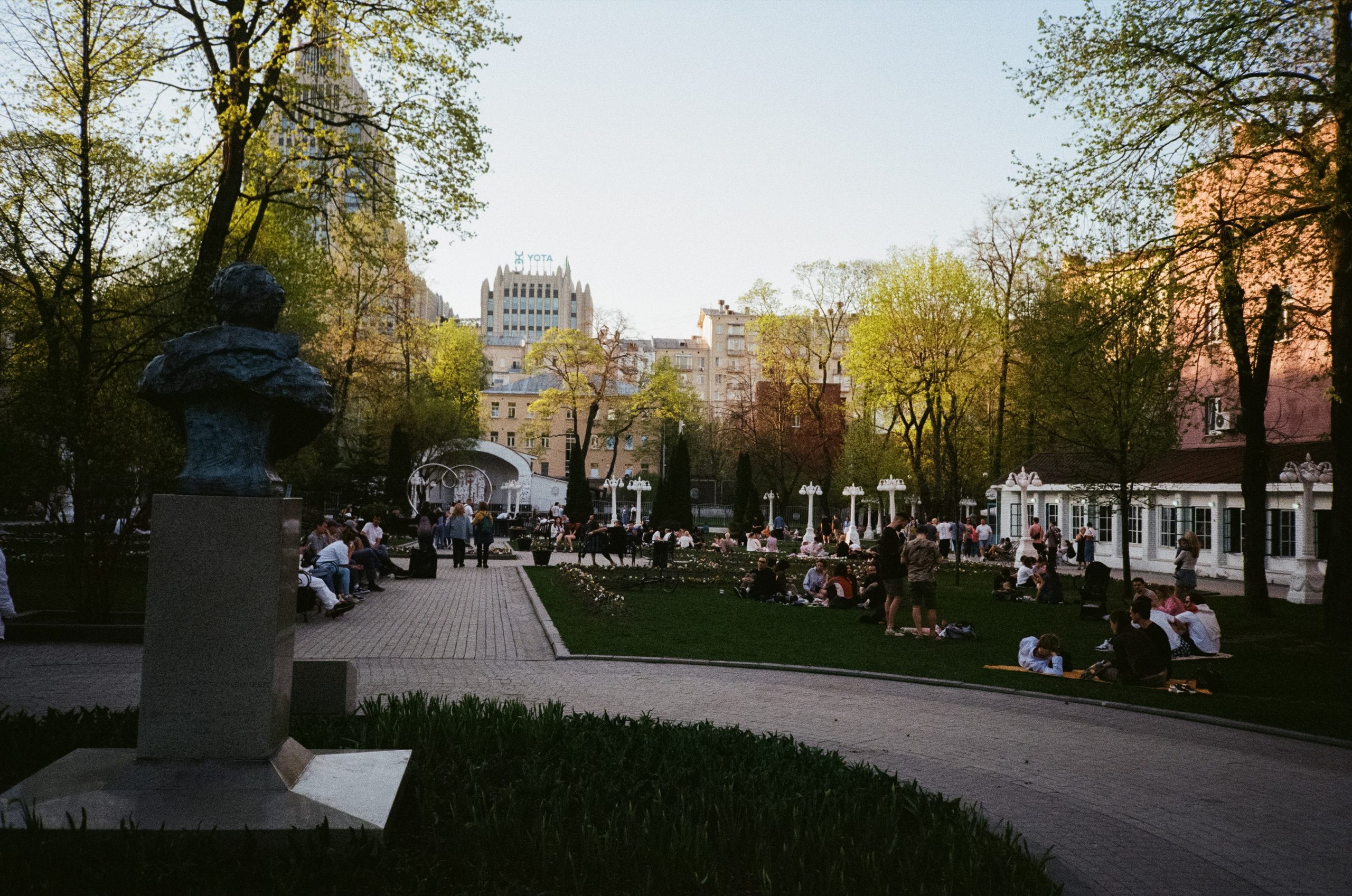 Малый Каретный, Петровка, Сад Эрмитаж | Konica Big Mini BM-301 Black | Kodak Color Plus 200