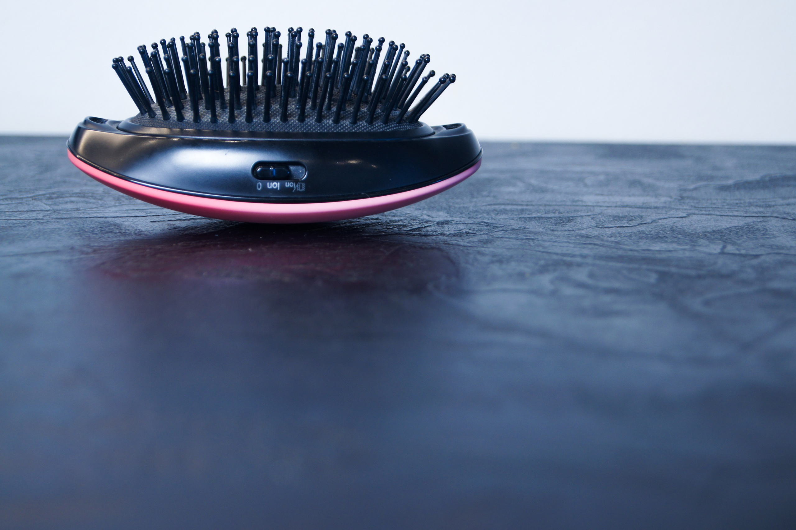 Предметная фотография расчески Xiaomi Yueli. Любовь Каширская — фотограф для малого бизнеса и специалистов