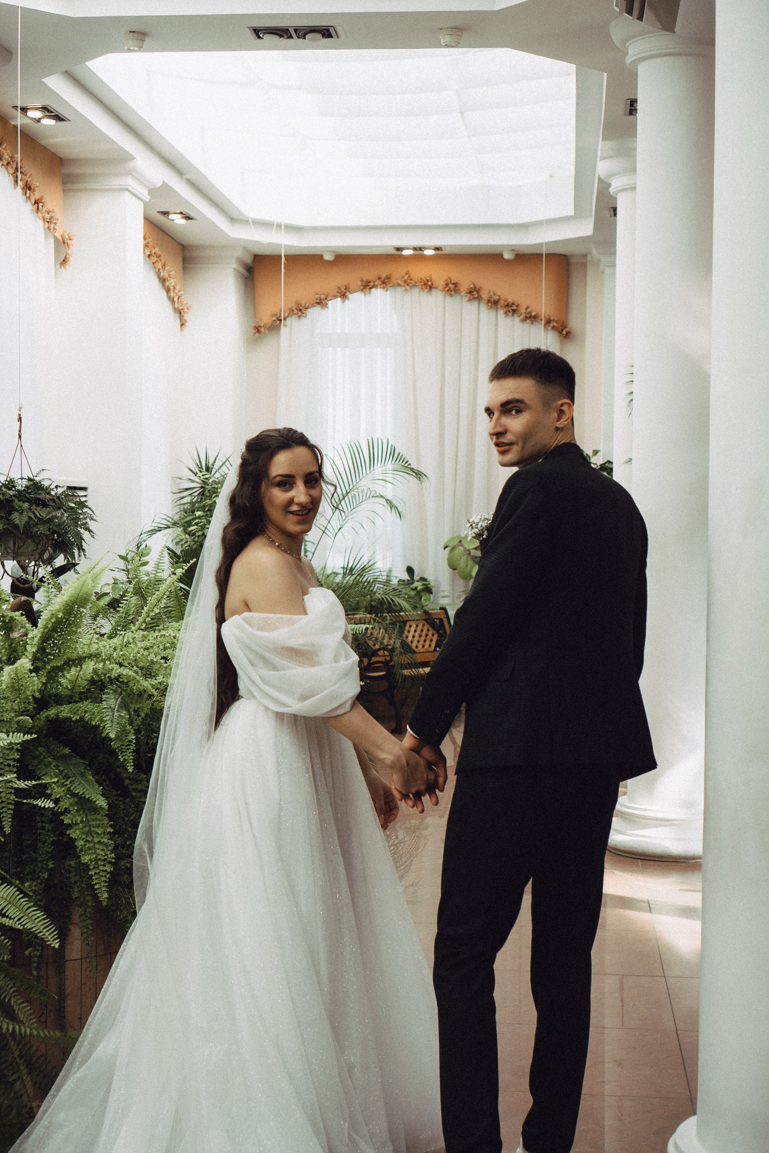 СВАДЕБНАЯ СЬЕМК В ПАРКЕ 300-ЛЕТИЯ. Профессиональный фотограф, Санкт-Петербург — Виктория Богомолова