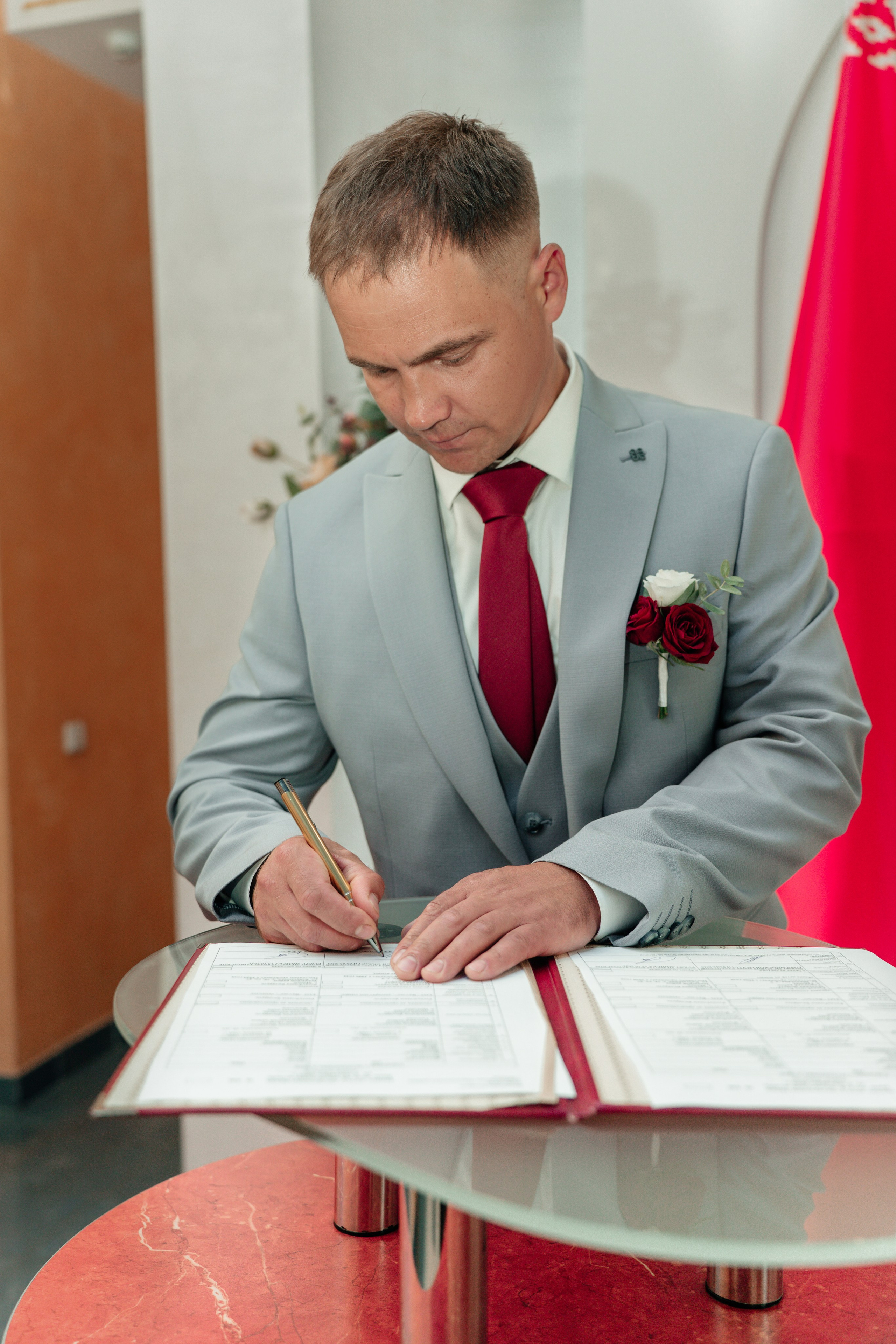 ЗАГС Партизанского района (большой зал). Ваш семейный фотограф в Минске — Вика Трегубова