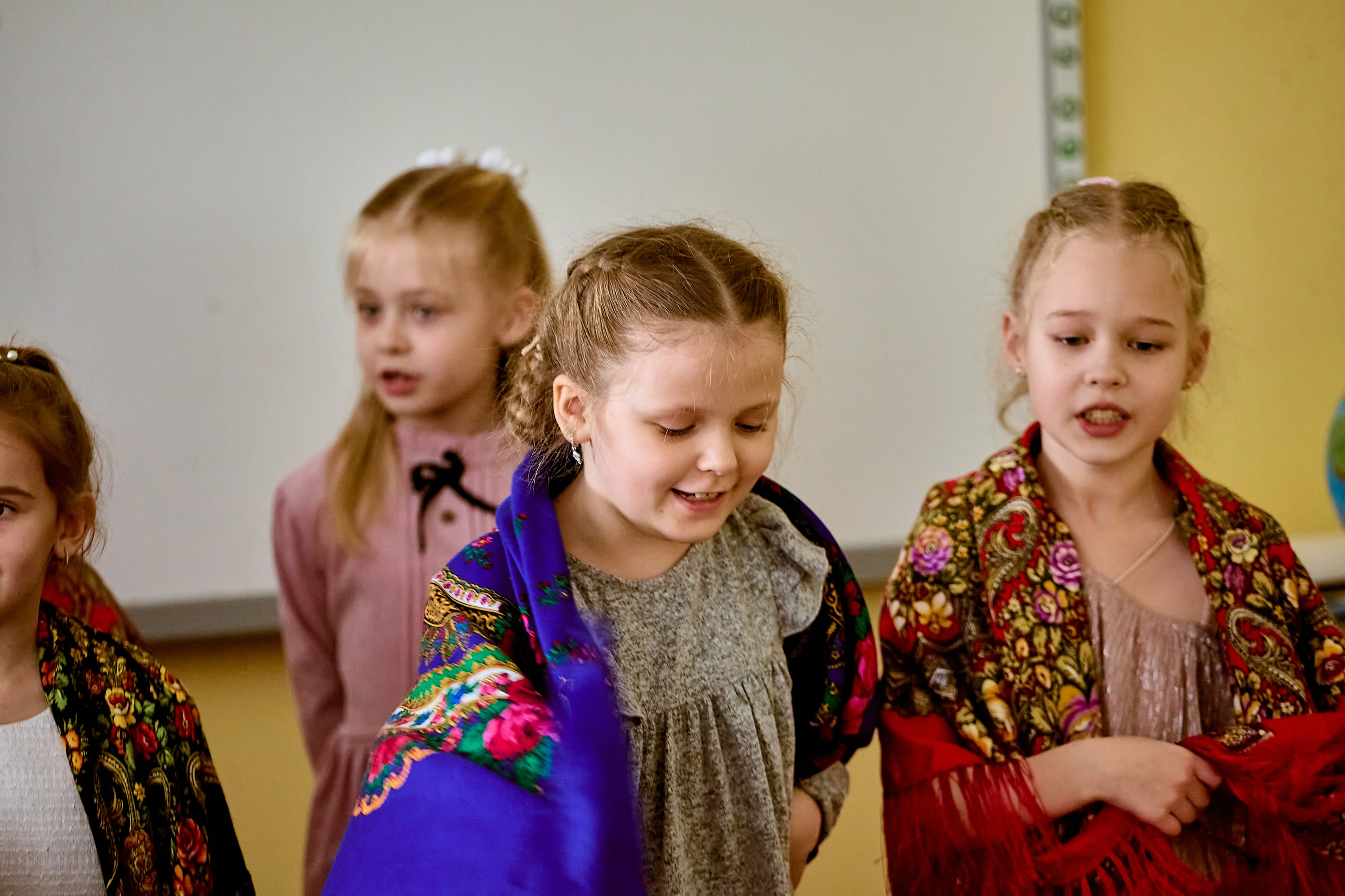 ШИРОКАЯ МАСЛЕНИЦА фотографии с праздника 1 А класса