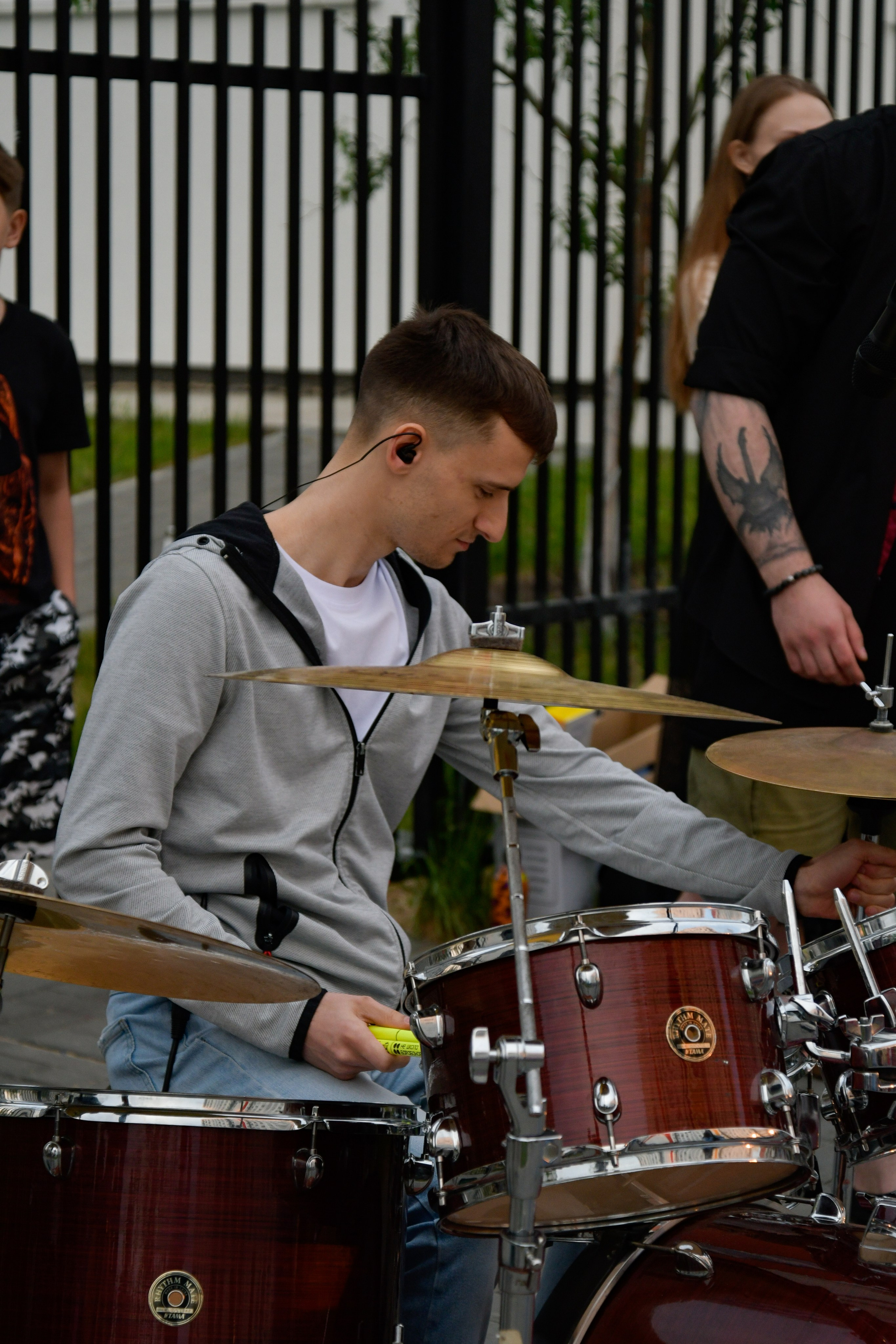 Концерт школы барабанов в соседском центре. Фотографы в Тюмени Андрей и Лидия Войвод