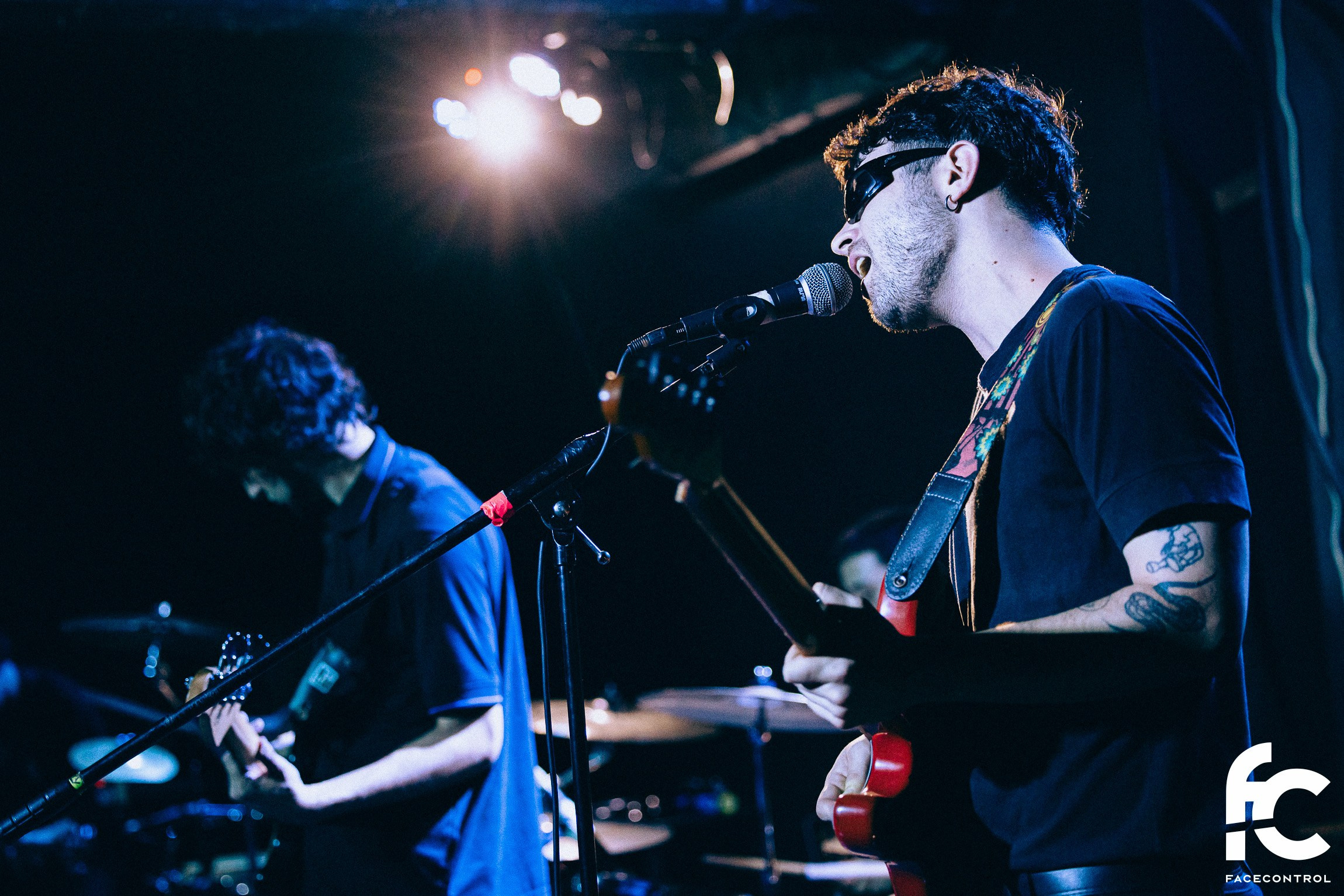 Sextape of Lovers & Granma. Face Control: Crónica social, anuncios de eventos y reportajes fotográficos