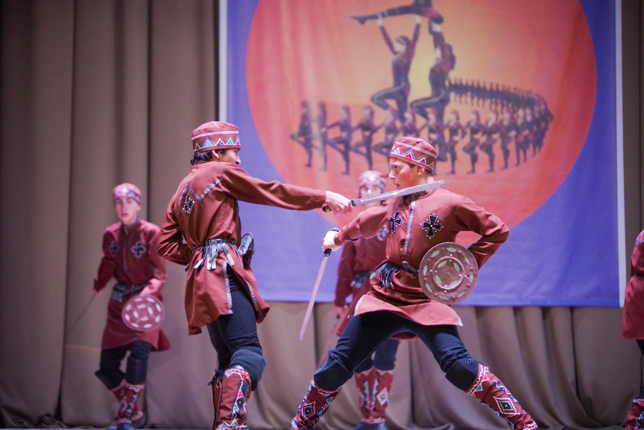 Грузинский танец. Портретный фотограф Денис Милютин