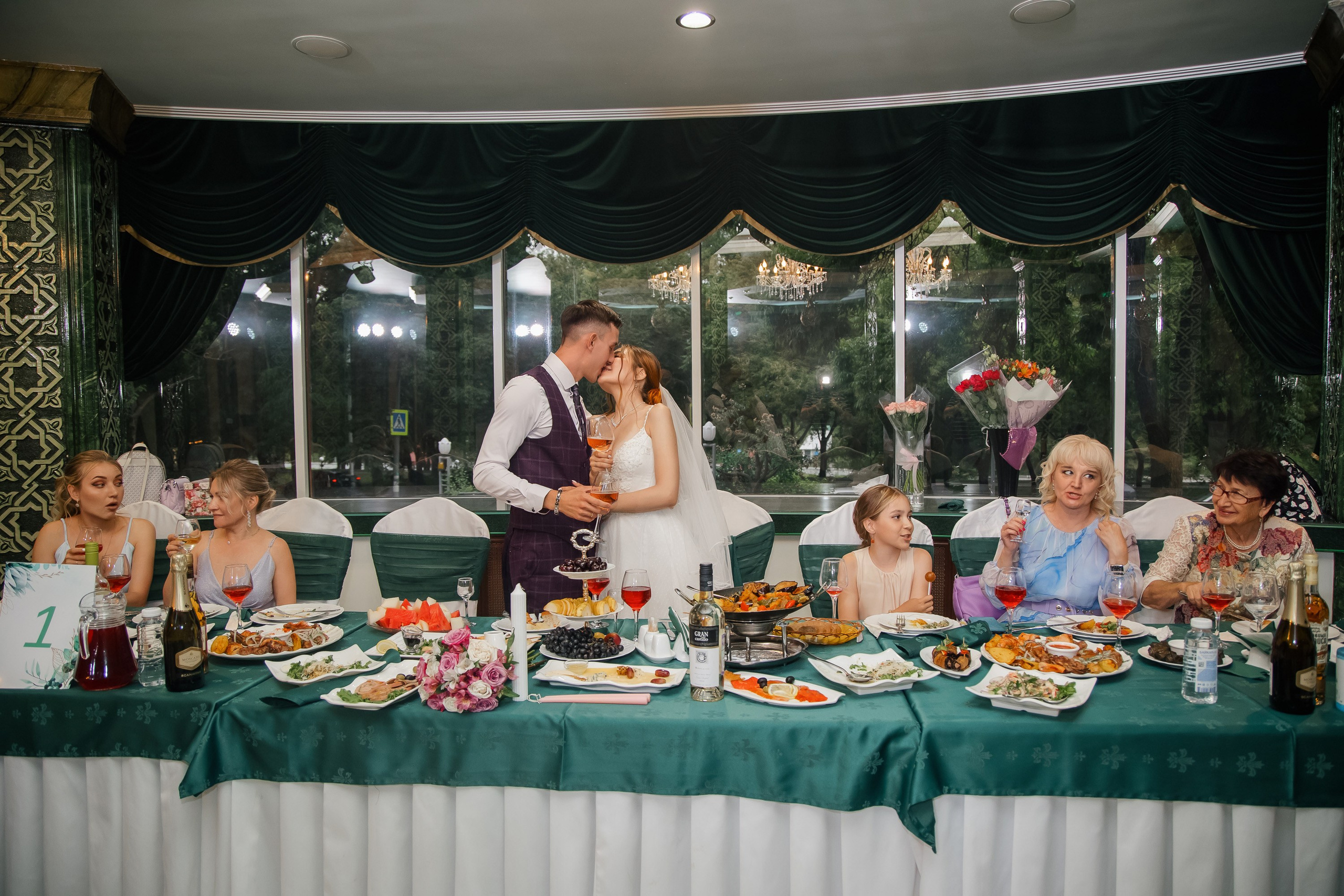 Ксения и Максим. Сборы Sopka. Прогулка по городу. Свадебный фотограф в Хабаровске