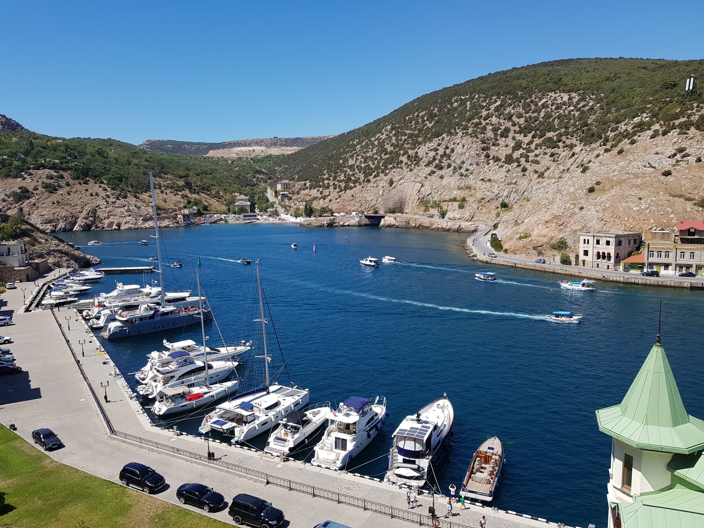 Самые красивые локации города Севастополь. Где пофотографироваться в Севастополе? Локации для фото. 1 место. Первое место. Место. Бывшее мес. Профессиональная фотосъемка в Крыму. Натуральные эмоции и живые кадры. Забронируйте дату прямо сейчас!