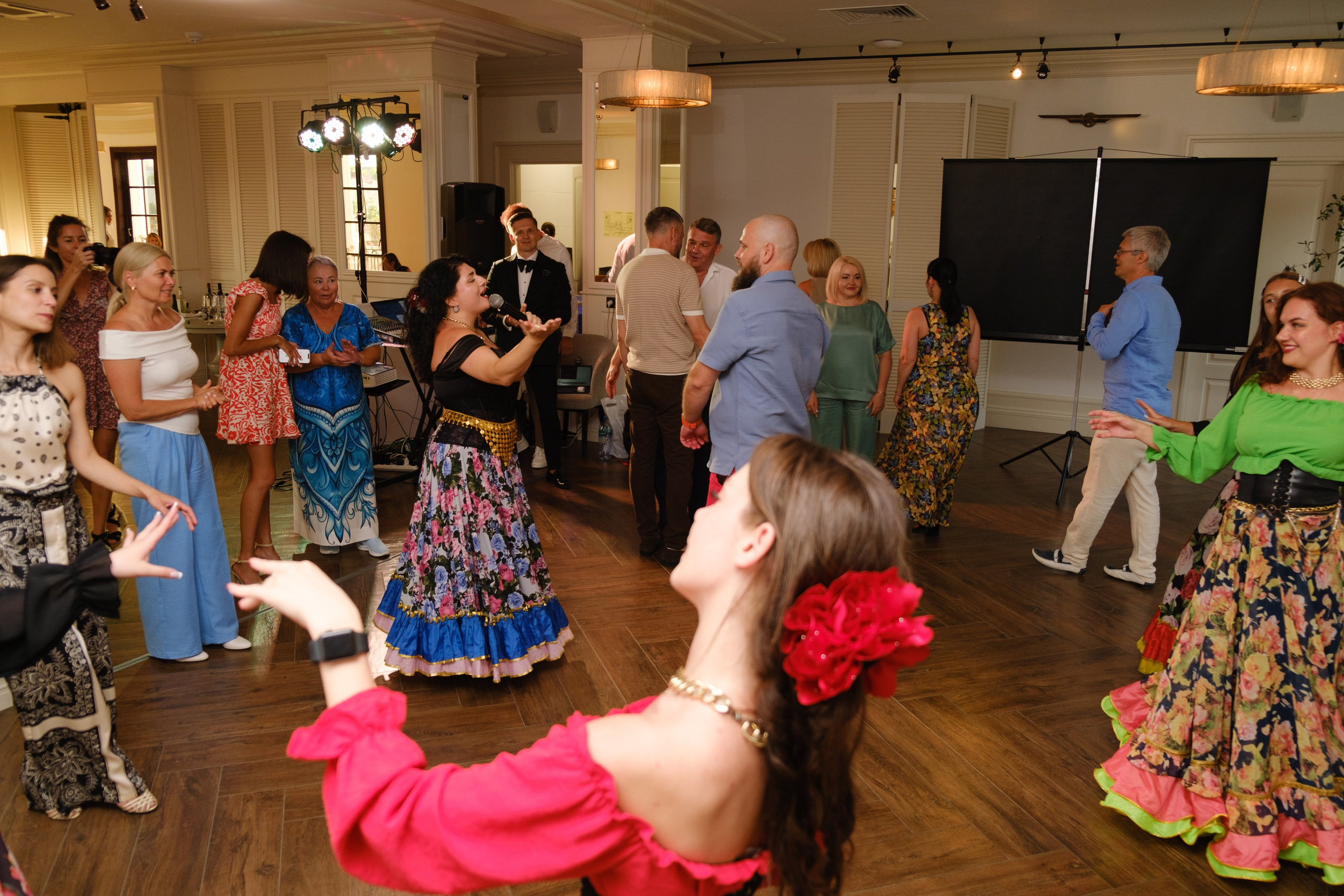 Фотограф на юбилей в Крыму | Съемка дня рождения | Илья Желдак. Профессиональная фотосъемка в Крыму. Натуральные эмоции и живые кадры. Забронируйте дату прямо сейчас!