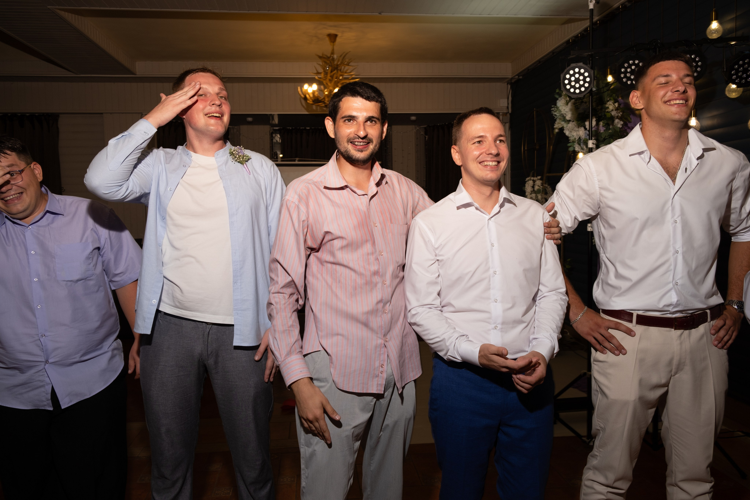 Свадебный репортаж в Крыму | Живые фото | Илья Желдак. Профессиональная фотосъемка в Крыму. Натуральные эмоции и живые кадры. Забронируйте дату прямо сейчас!