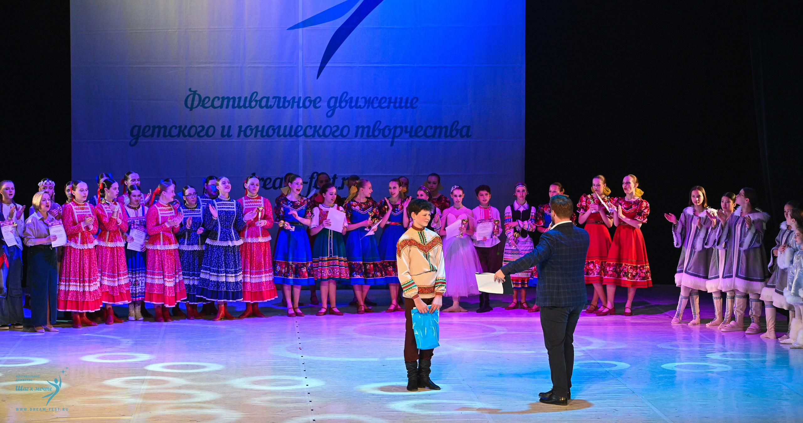 11.04.2025 Фестивальное движение «Шаг к мечте» г. Москва. Медиастудия Фото Концепт