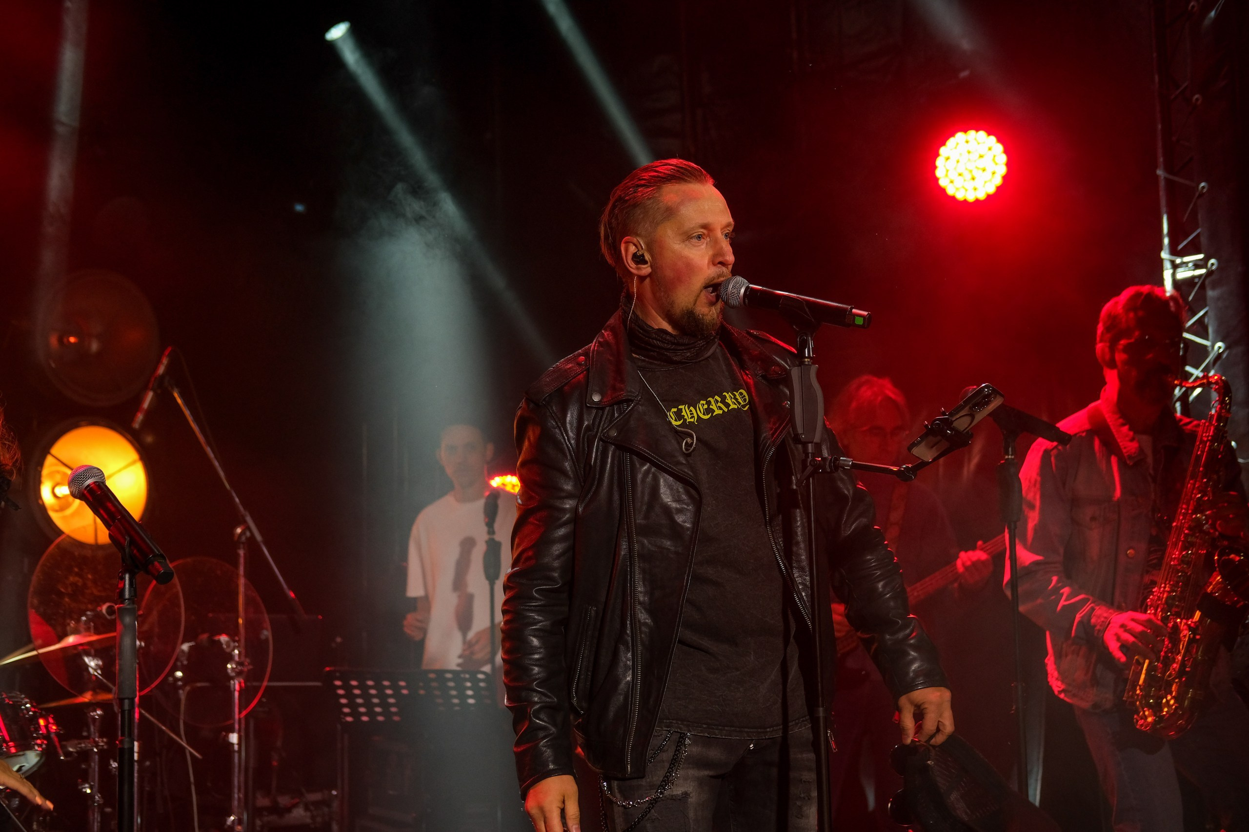 Фотосъёмка репортаж выступления группы АТЛАНТЫ. Любовь Потапова