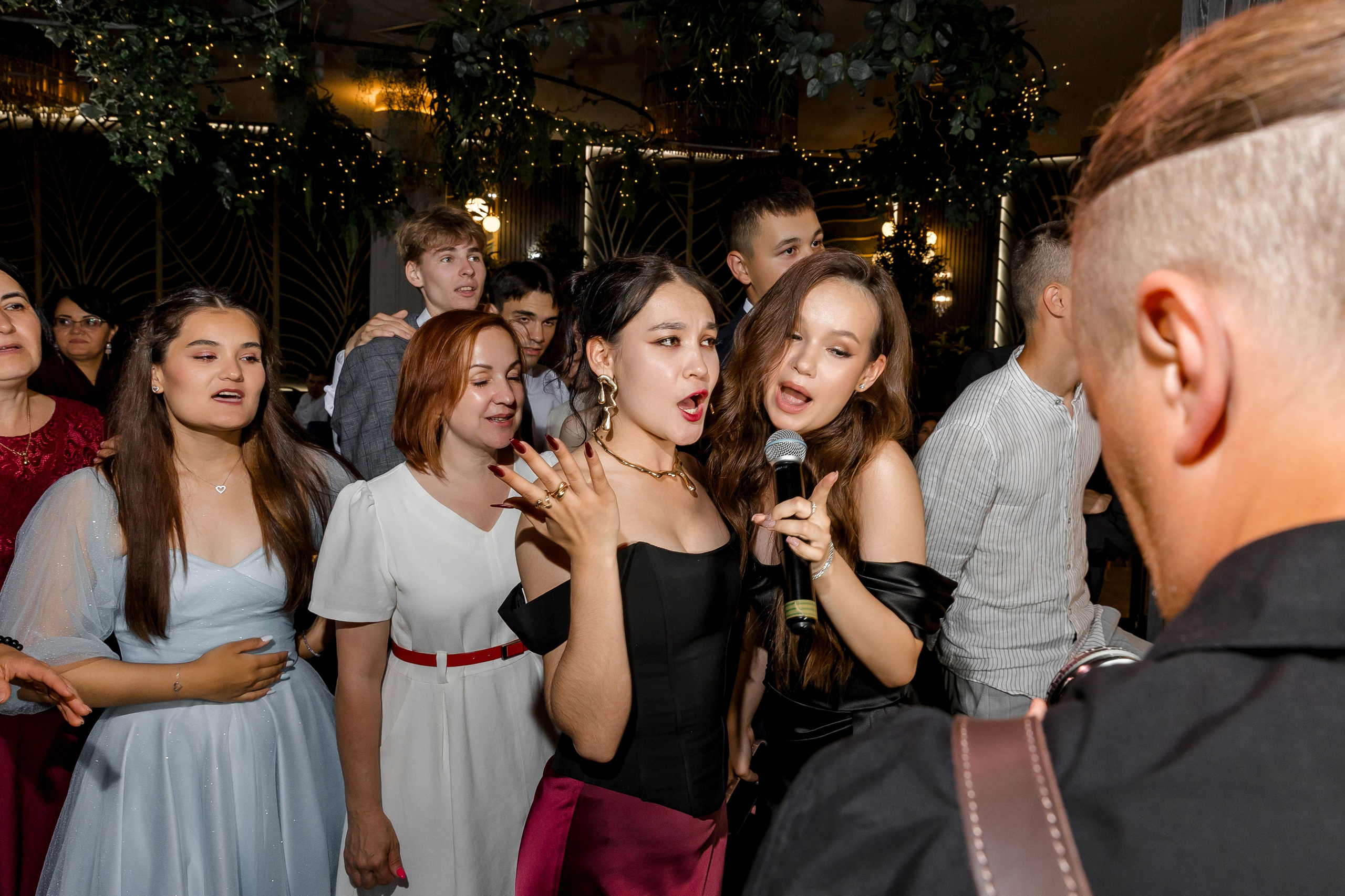 ВЫПУСКНОЙ CHEESERIA-Гимназия 33. Свадебный и семейный фотограф Динар Гильмутдинов