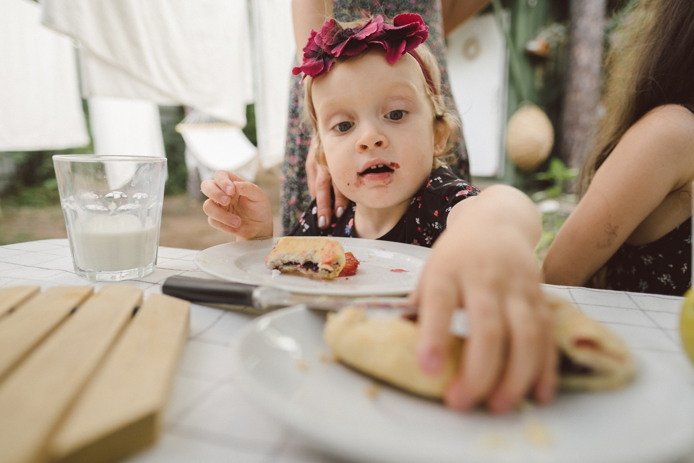 На даче. Свадебные и семейные фотографы в Москве Максим и Оксана Первомай