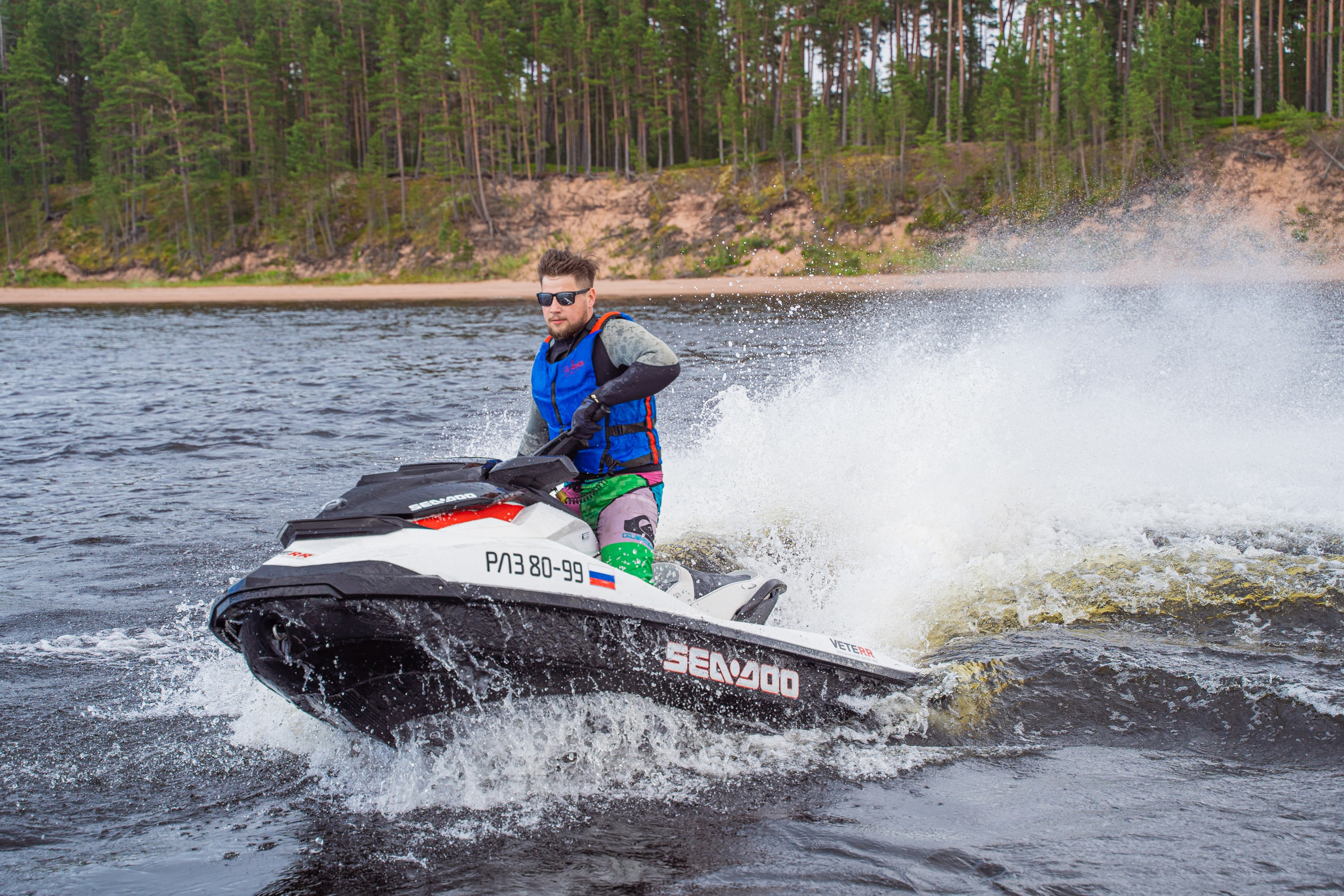 Гидровыезд в Коневский мужской монастырь. Свадебный, семейный, портретный, репортажный фотограф в Санкт-Петербурге
