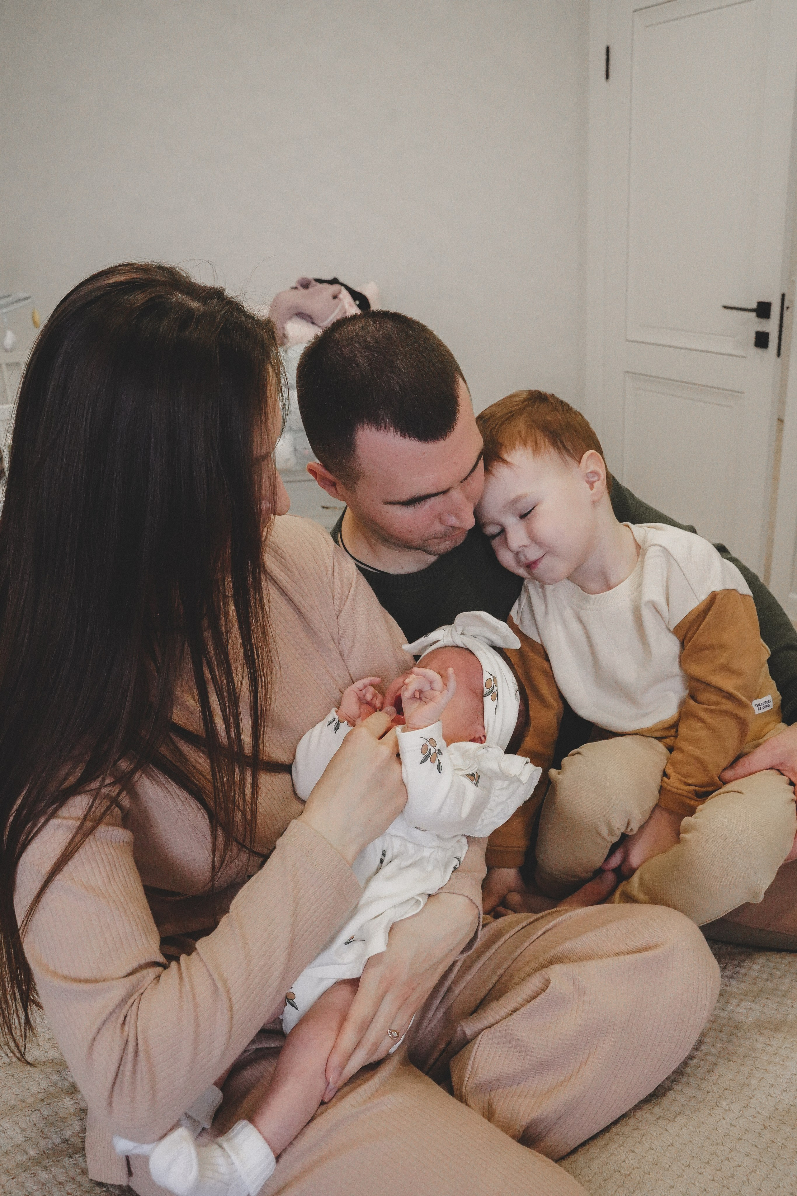 Домашняя фотосессия с младенцем. Семейный и женский фотограф в Краснодаре Анастасия Приймак