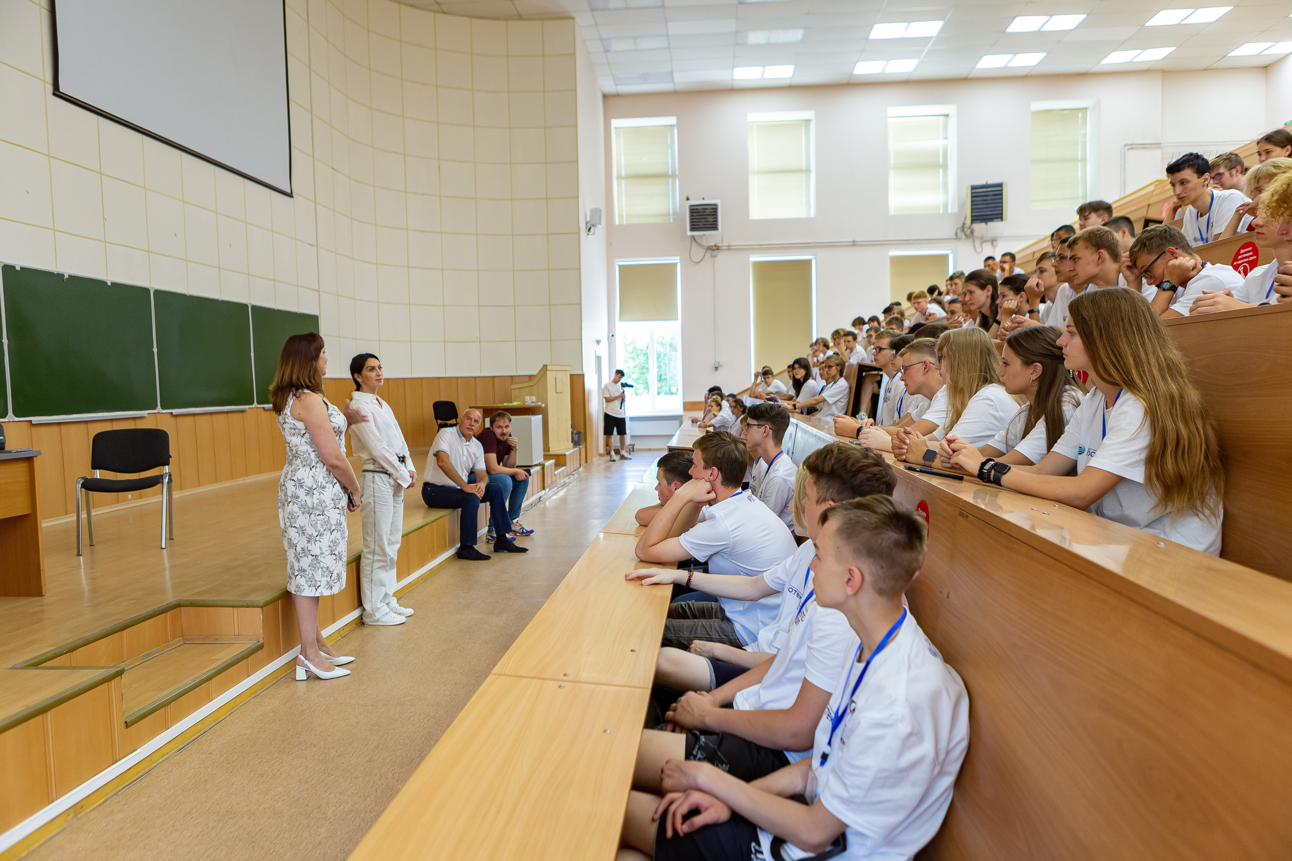 Открытие летней школы МФТИ для школьников из регионов. Семейный и бизнес фотограф в Москве Валерия Литвак