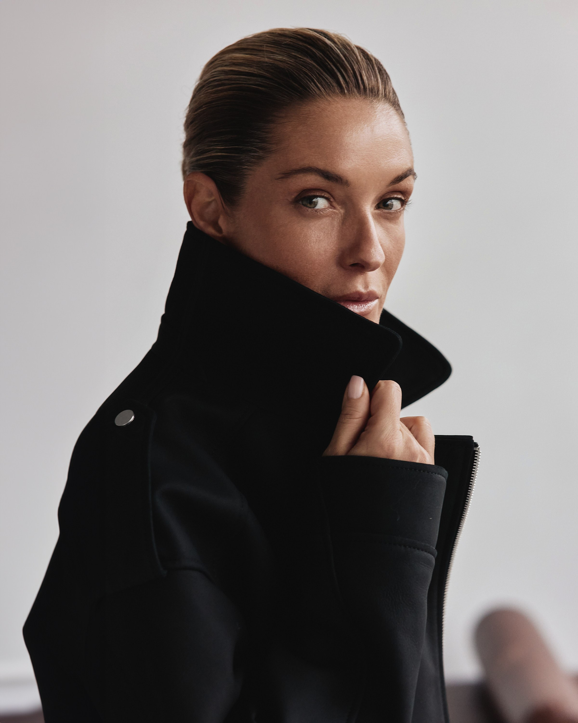 ALICE. Рекламный, Fashion и имиджевый фотограф Михаил Чащин