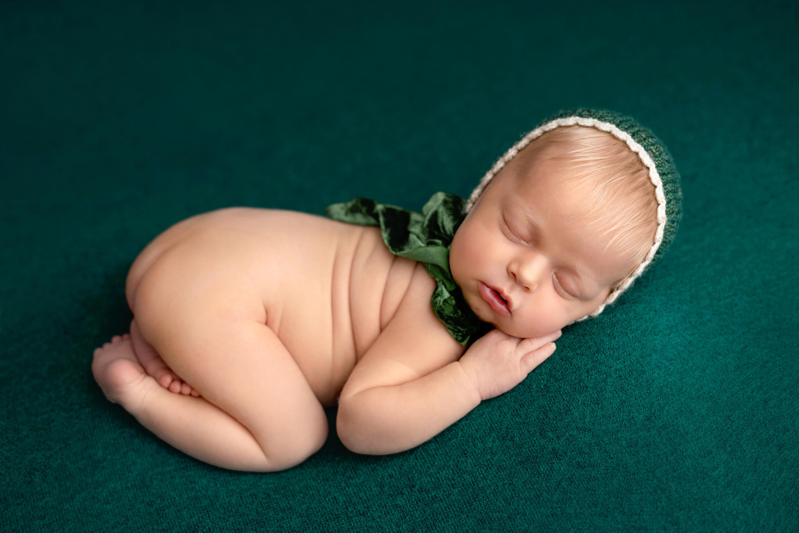 Фотосъемка новорожденной девочки Вероники. Фотограф новорожденных Москва. Ньюборн фотограф Москва