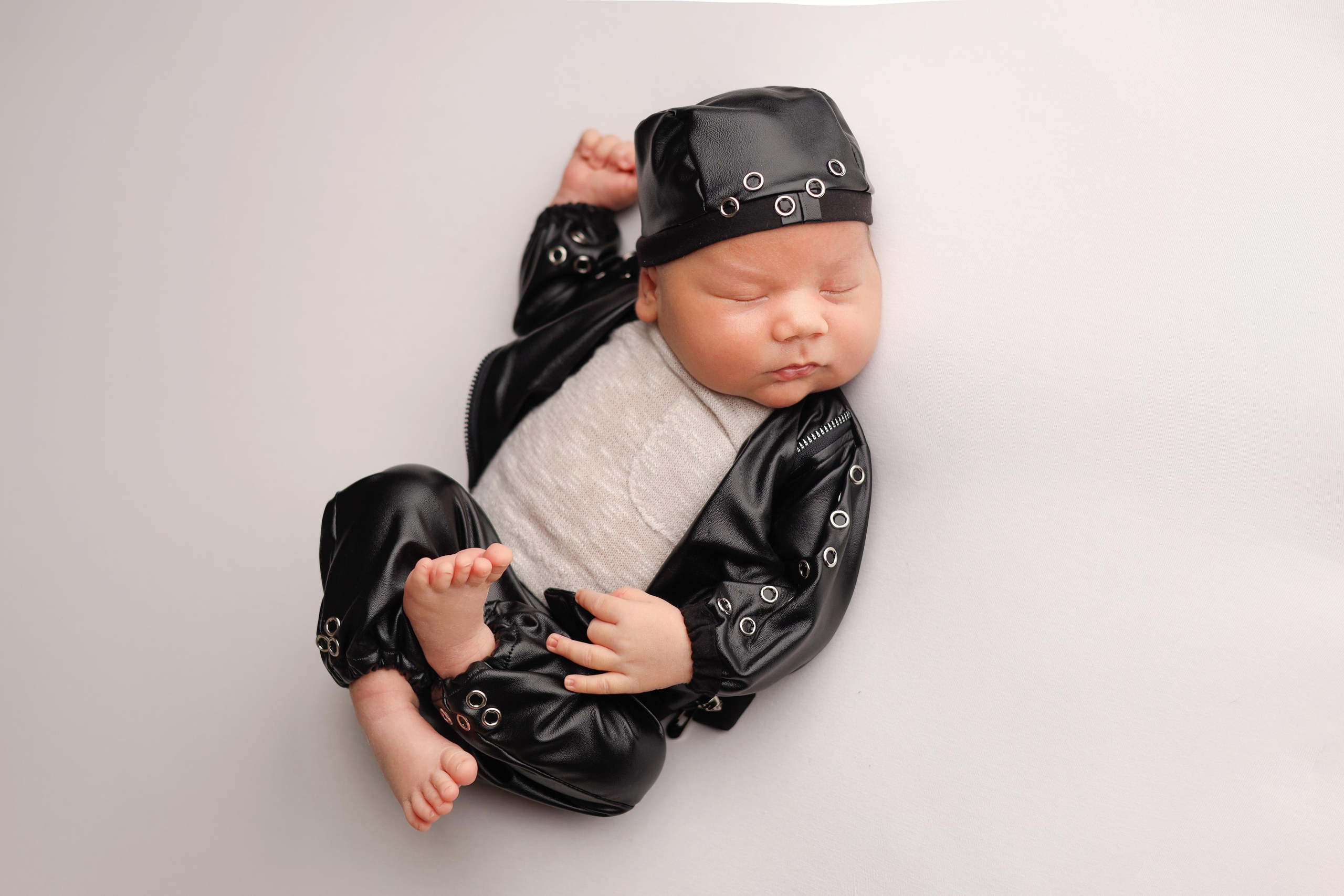 Ньюборн съемка Давида, оптимальный пакет. Фотограф новорожденных Москва. Ньюборн фотограф Москва