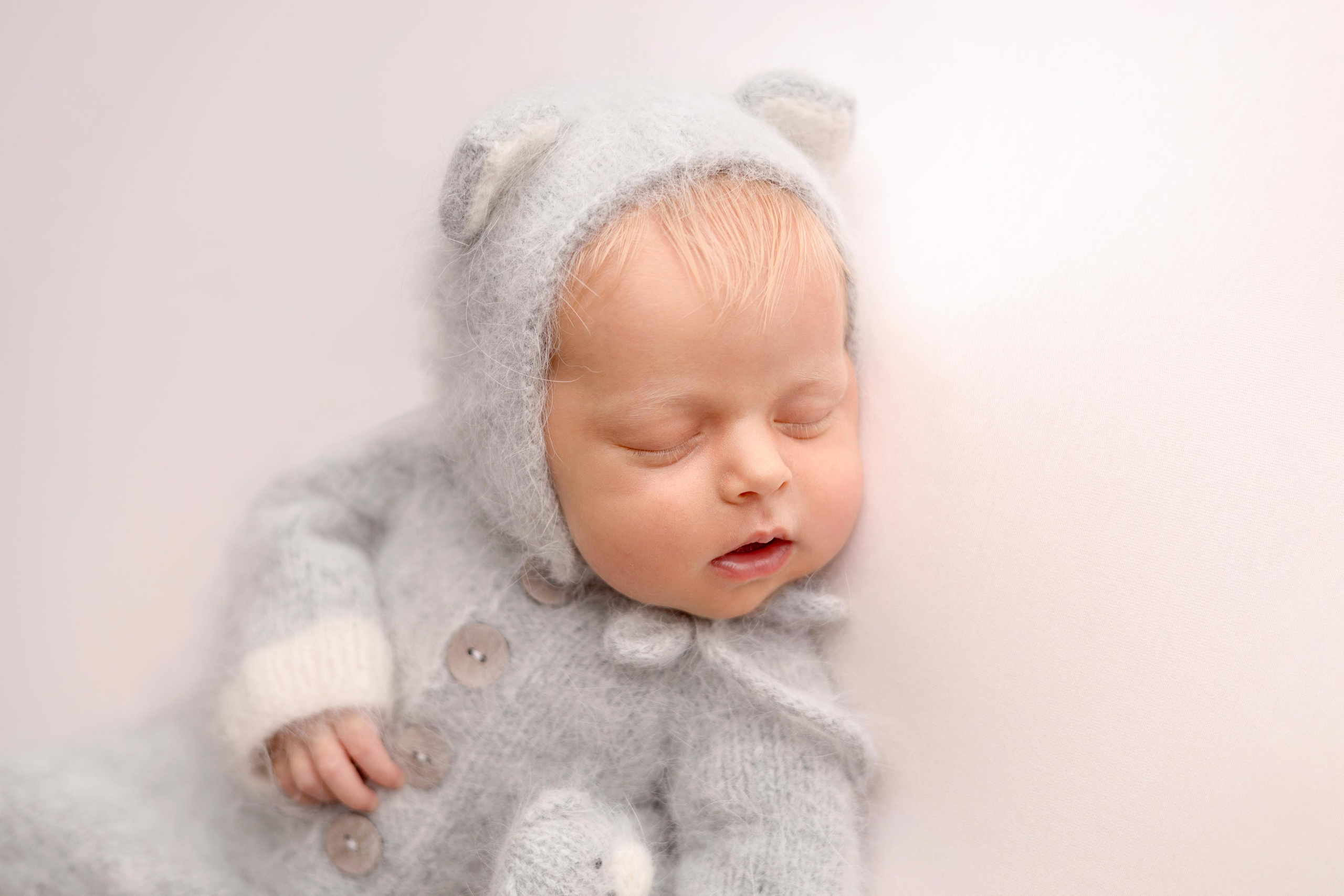 Фотосъемка новорожденной девочки Вероники. Фотограф новорожденных Москва. Ньюборн фотограф Москва