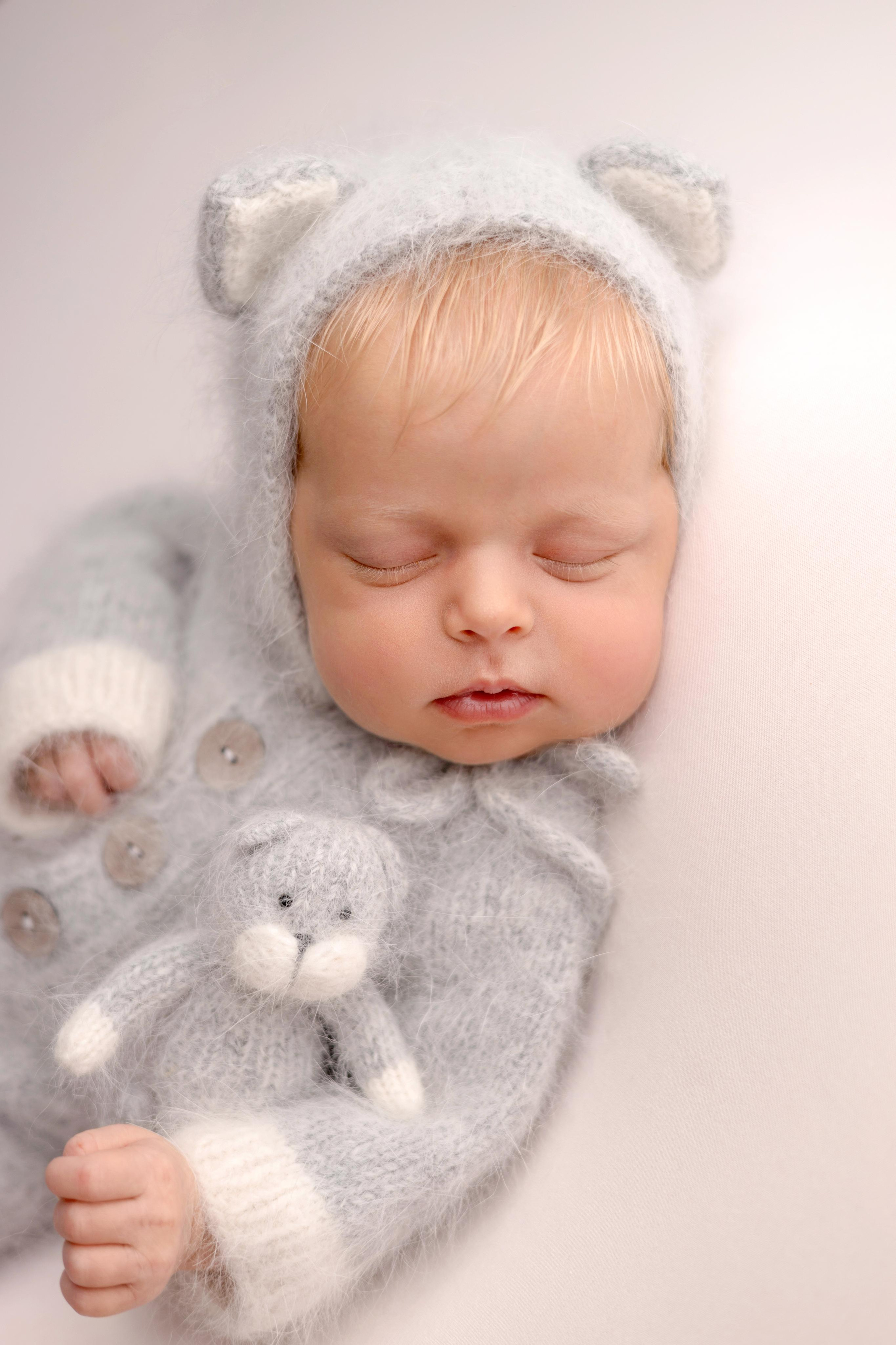 Фотосъемка новорожденной девочки Вероники. Фотограф новорожденных Москва. Ньюборн фотограф Москва